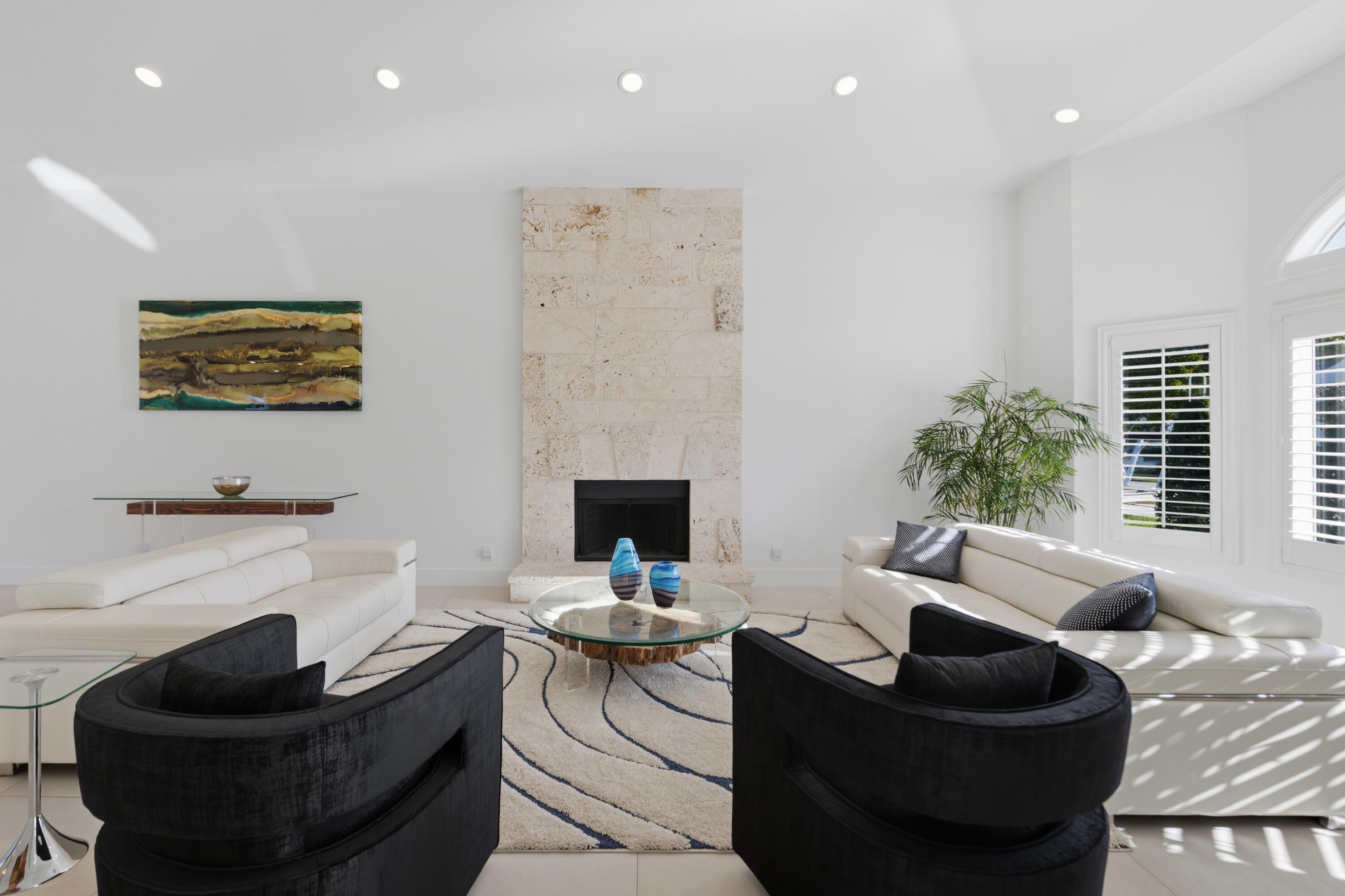 607 Intracoastal Fort Lauderdale, FL 33304