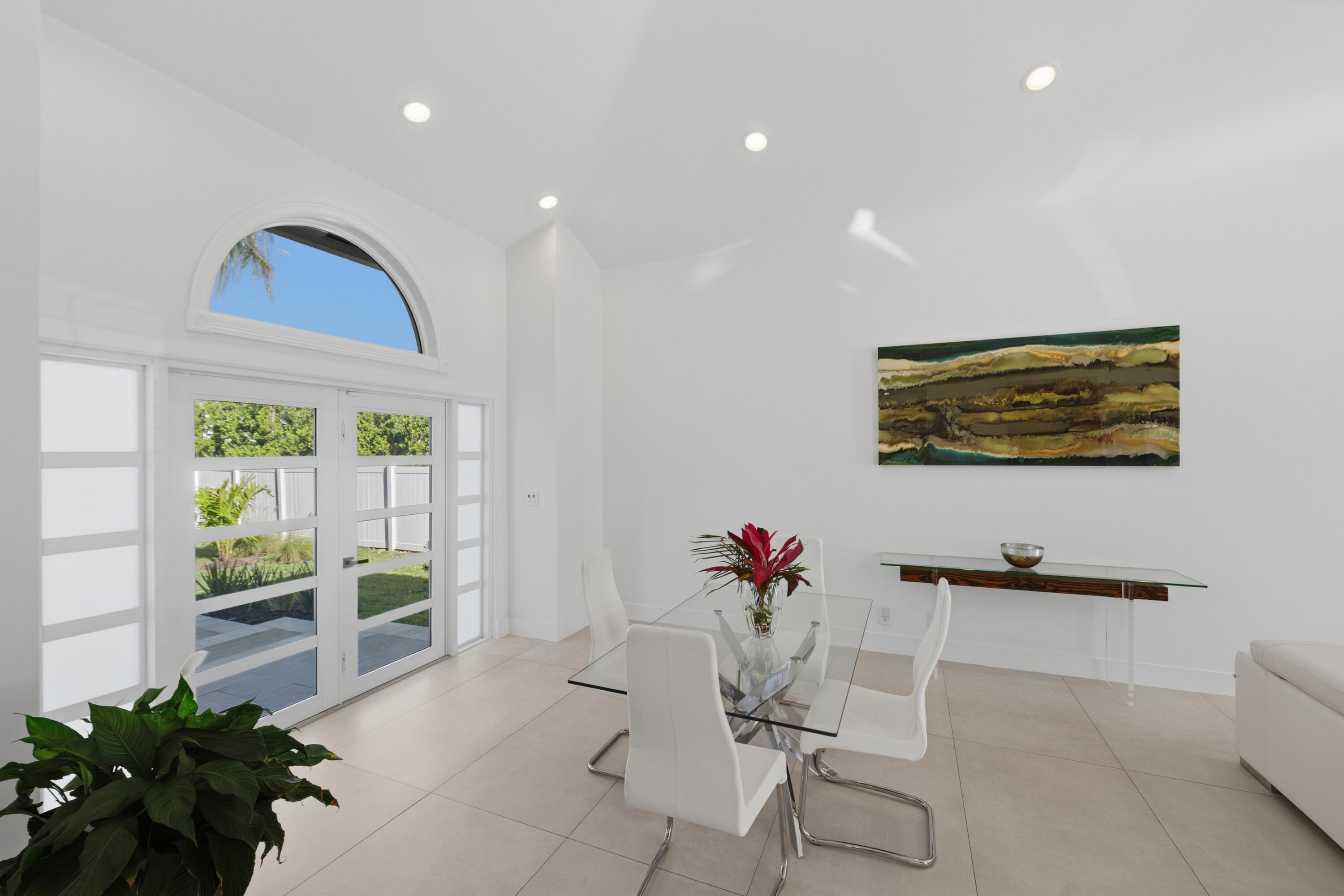 607 Intracoastal Fort Lauderdale, FL 33304