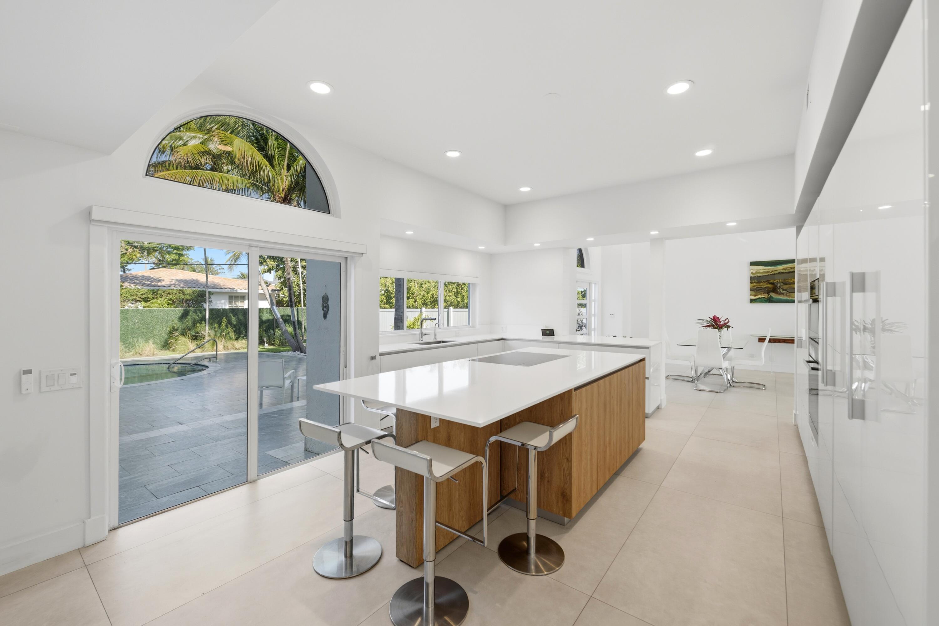 607 Intracoastal Fort Lauderdale, FL 33304