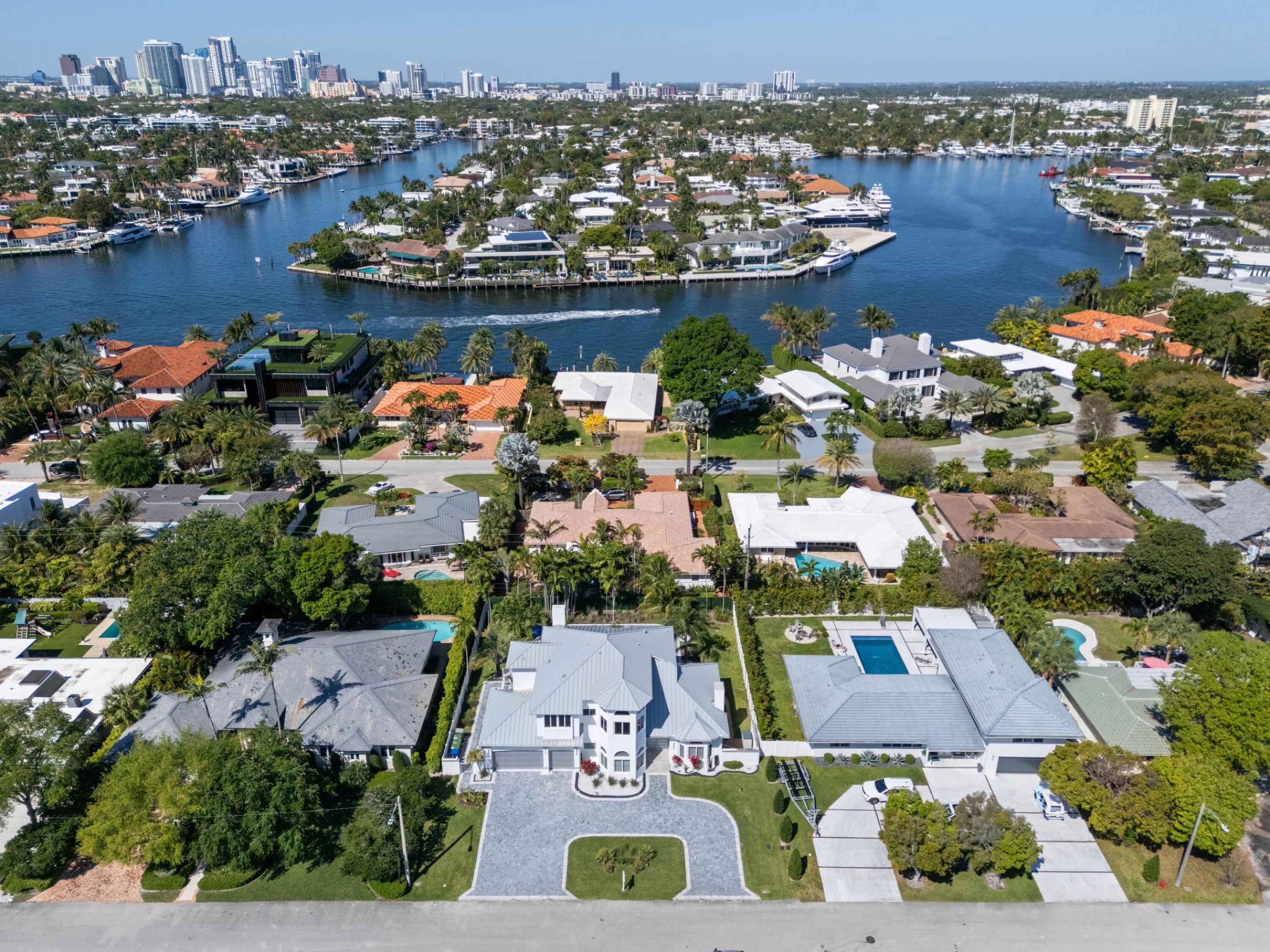 607 Intracoastal Fort Lauderdale, FL 33304