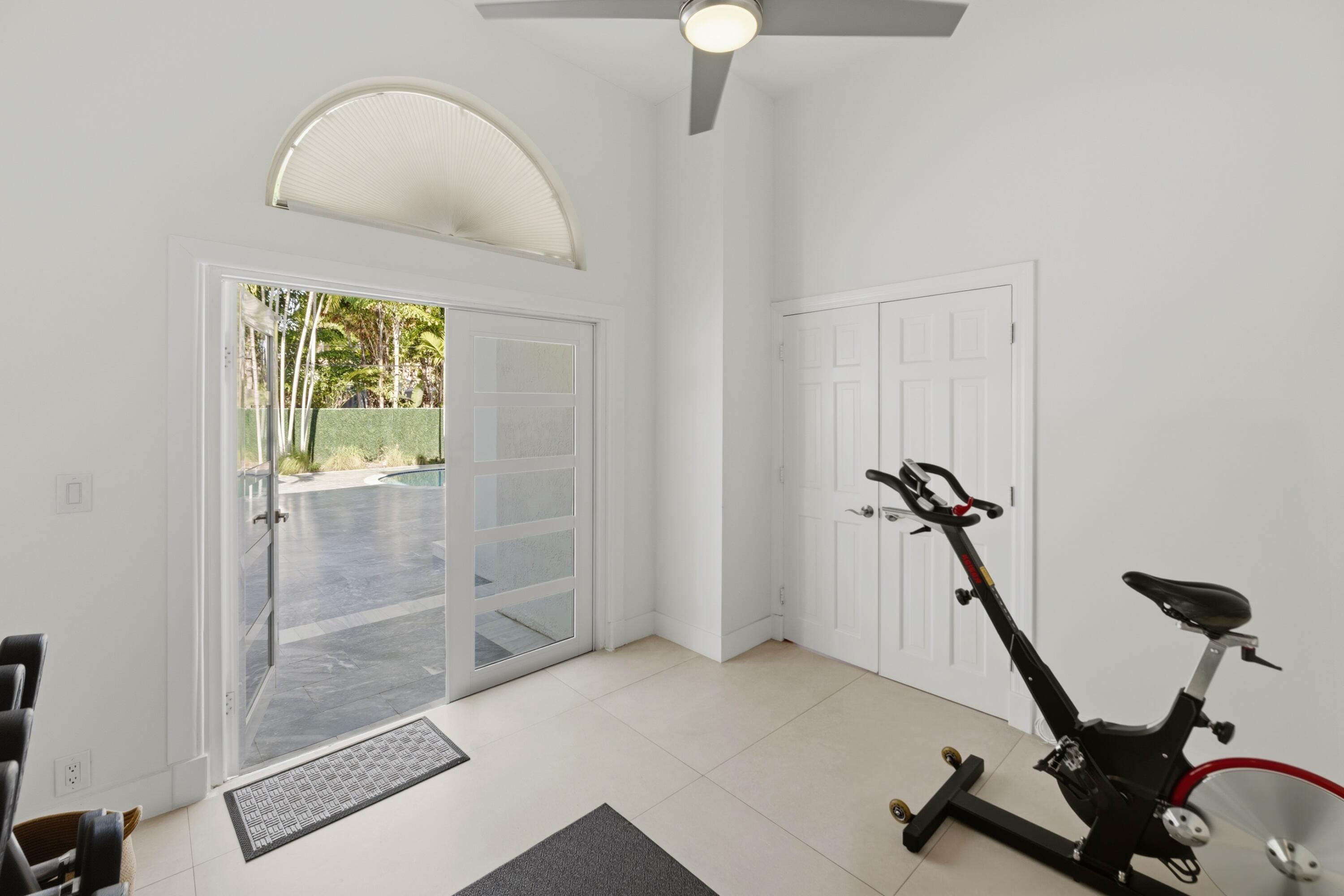 607 Intracoastal Fort Lauderdale, FL 33304