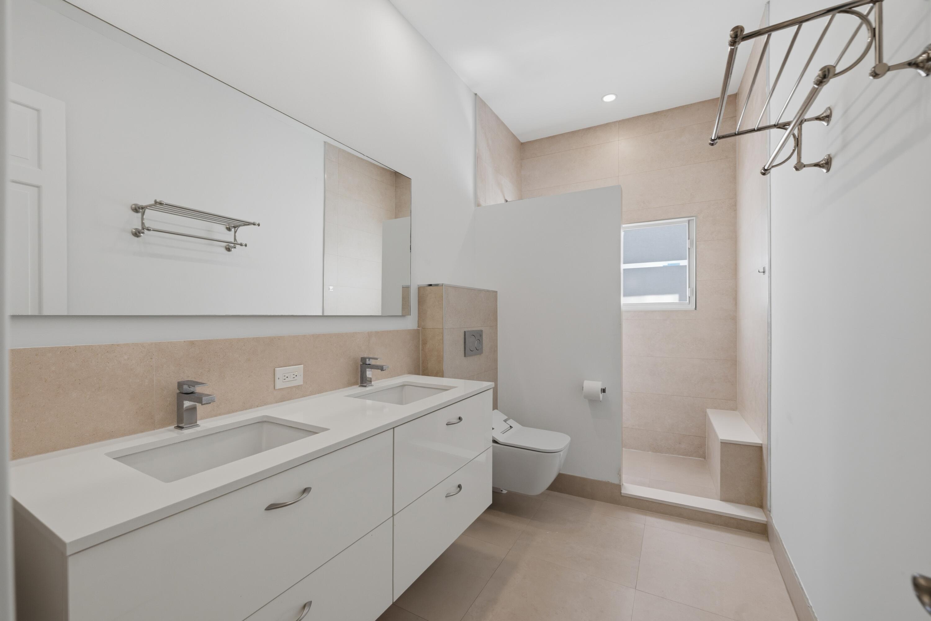 607 Intracoastal Fort Lauderdale, FL 33304