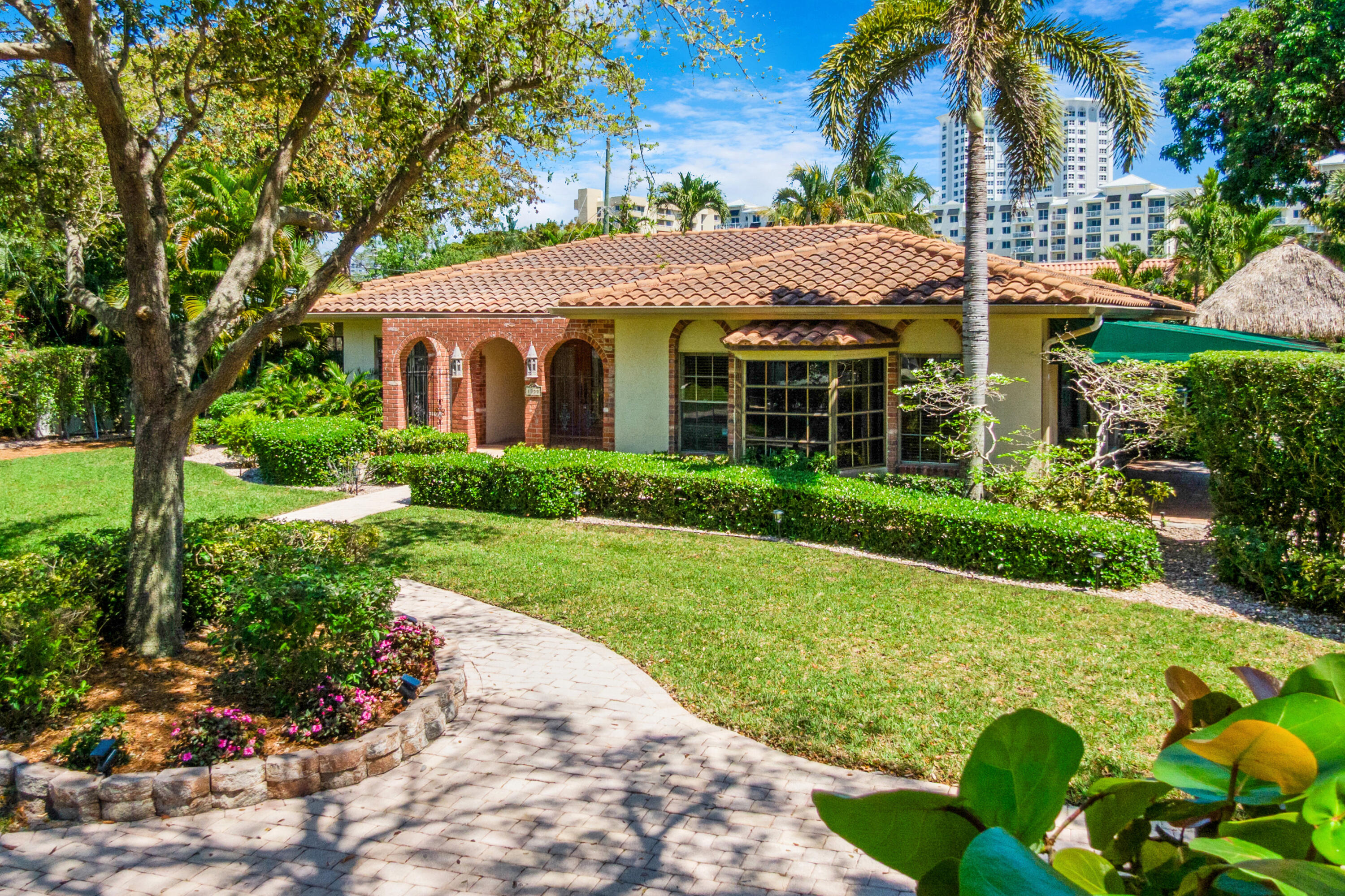 1350 W Terra Mar Pompano Beach, FL 33062