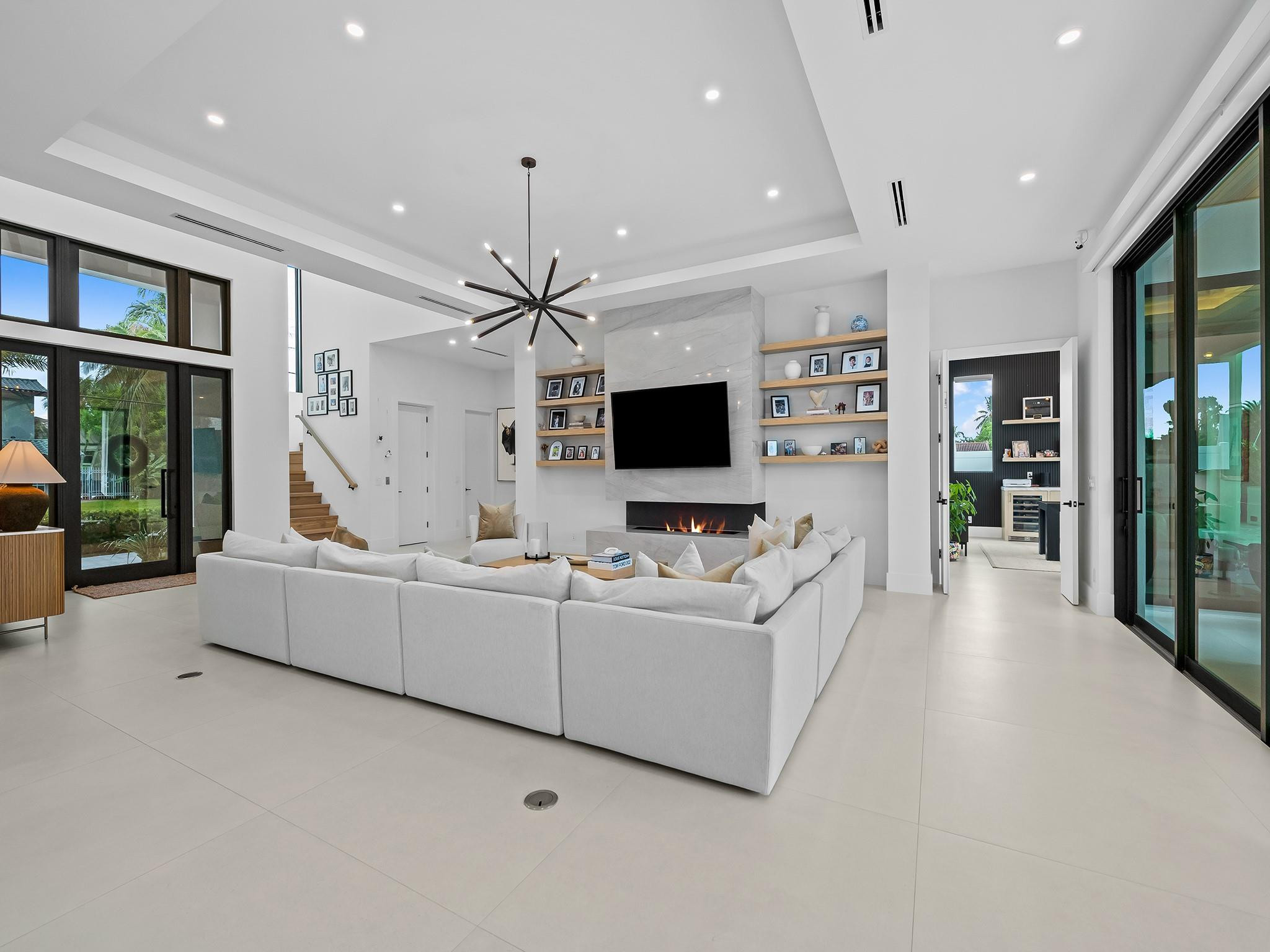 2420 NE 48th Lighthouse Point, FL 33064