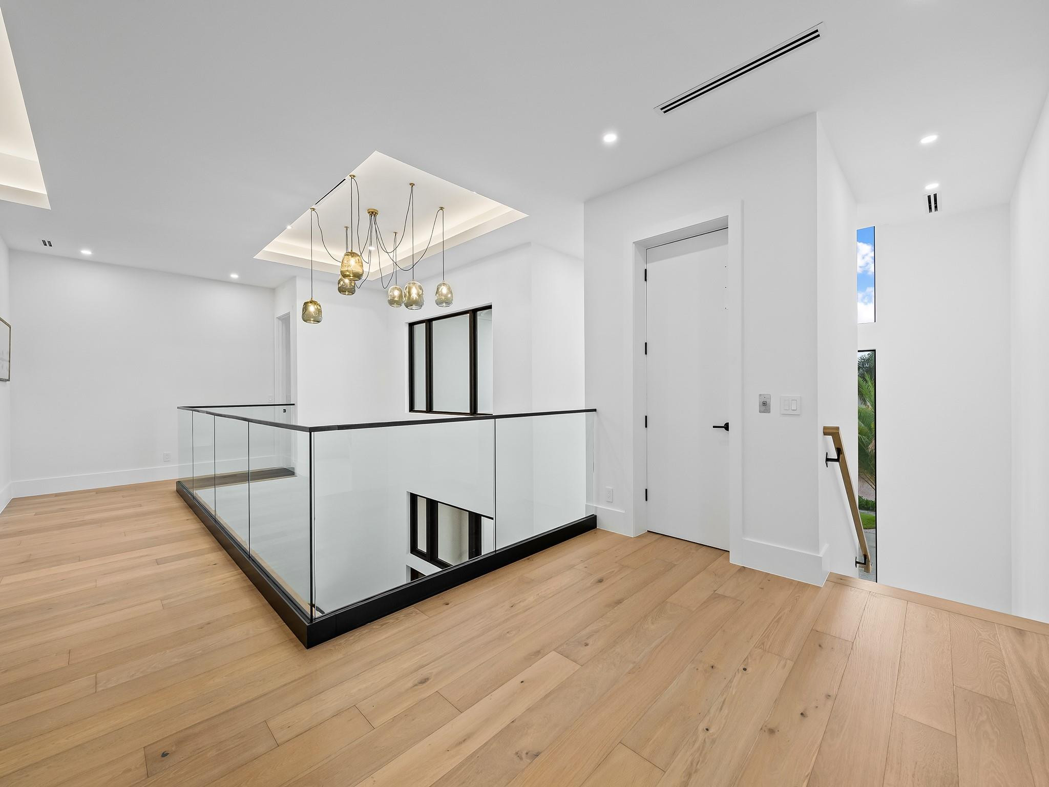 2420 NE 48th Lighthouse Point, FL 33064