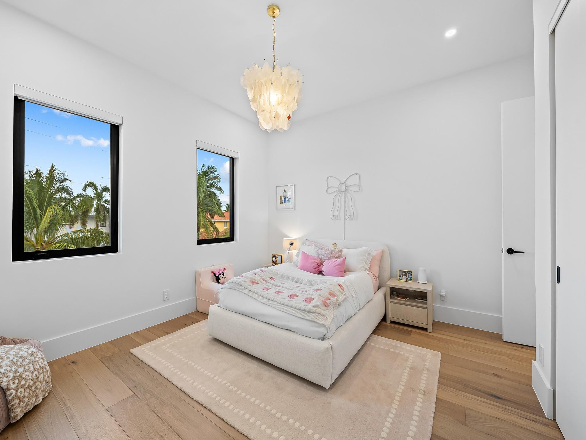 2420 NE 48th Lighthouse Point, FL 33064