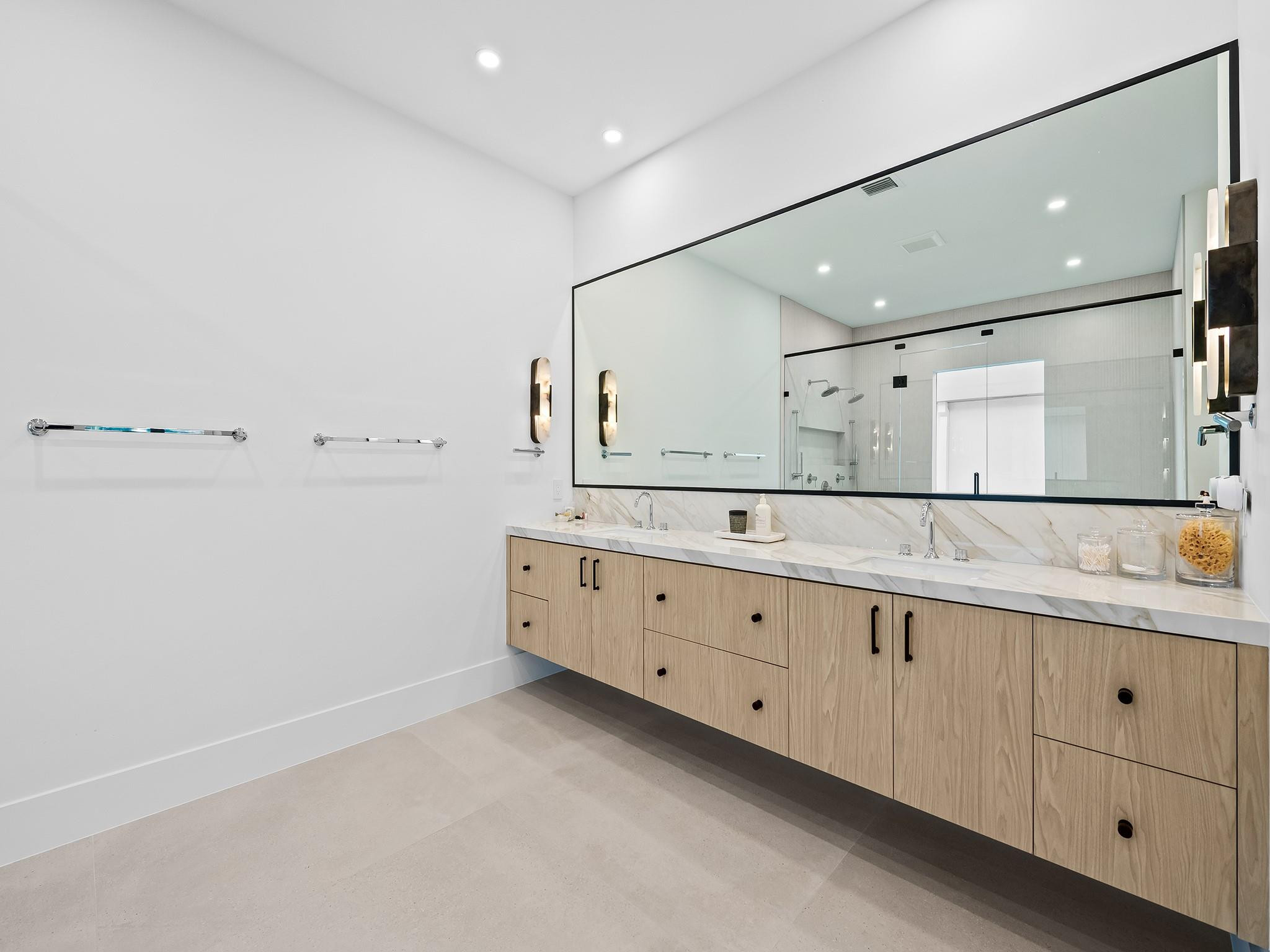 2420 NE 48th Lighthouse Point, FL 33064