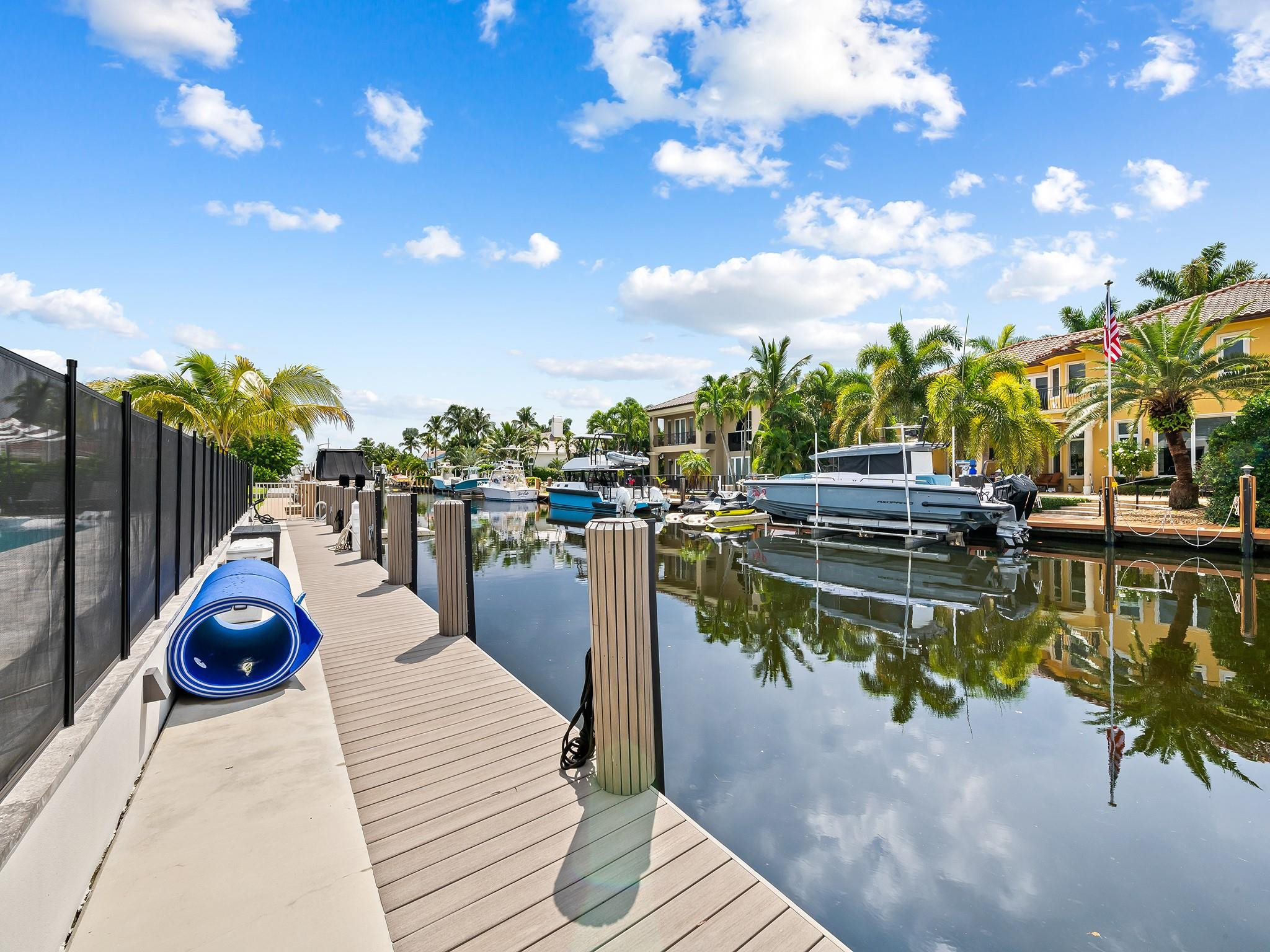 2420 NE 48th Lighthouse Point, FL 33064