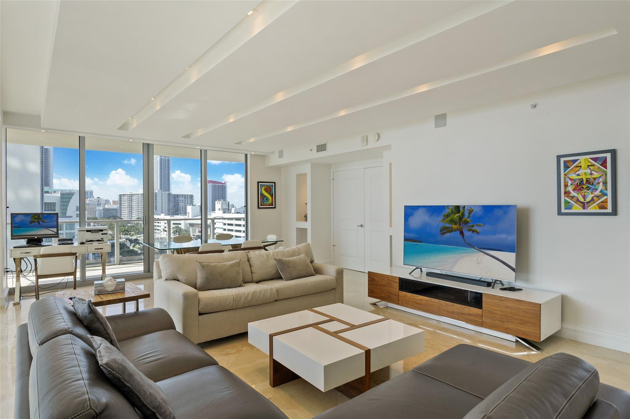 3101 S Ocean #902
