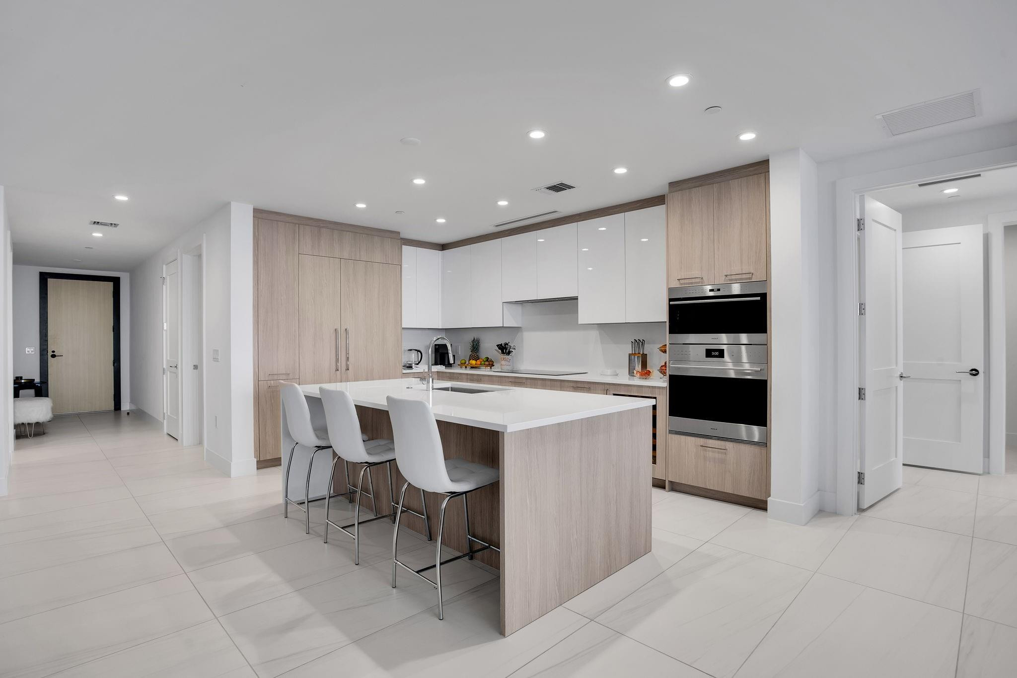 153 N Seabreeze #1601 Fort Lauderdale, FL 33304