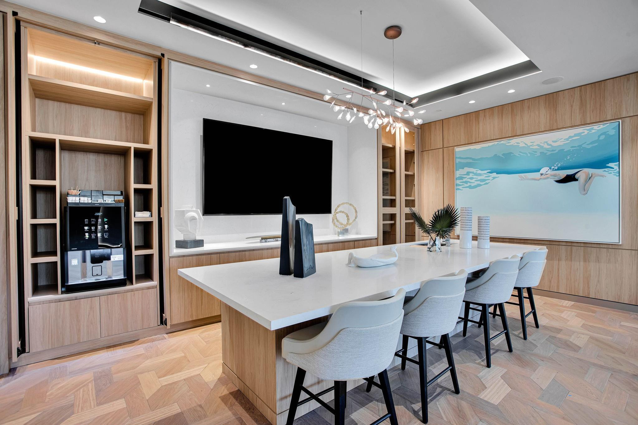 153 N Seabreeze #1601 Fort Lauderdale, FL 33304