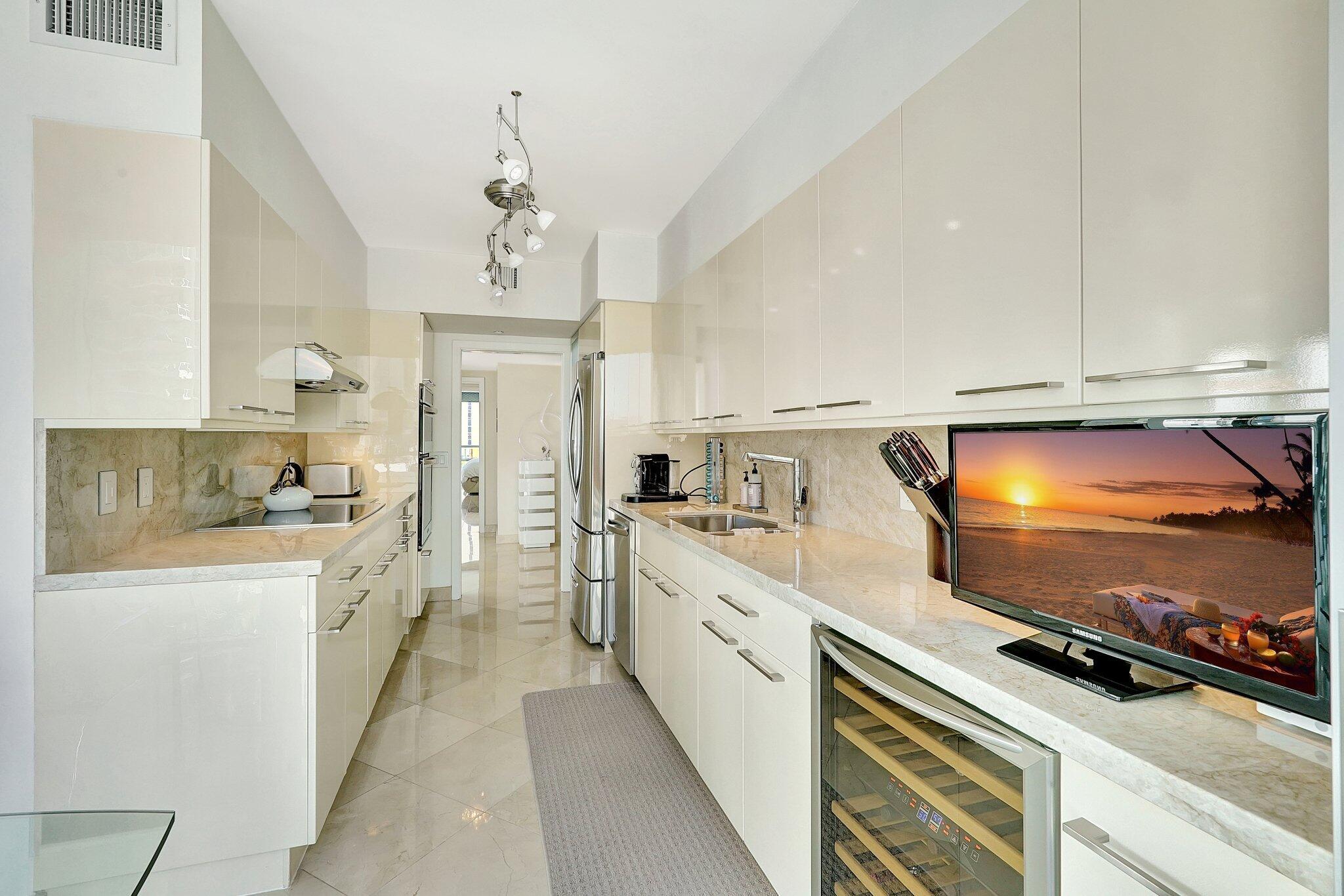 16400 Collins #641 Sunny Isles Beach, FL 33160