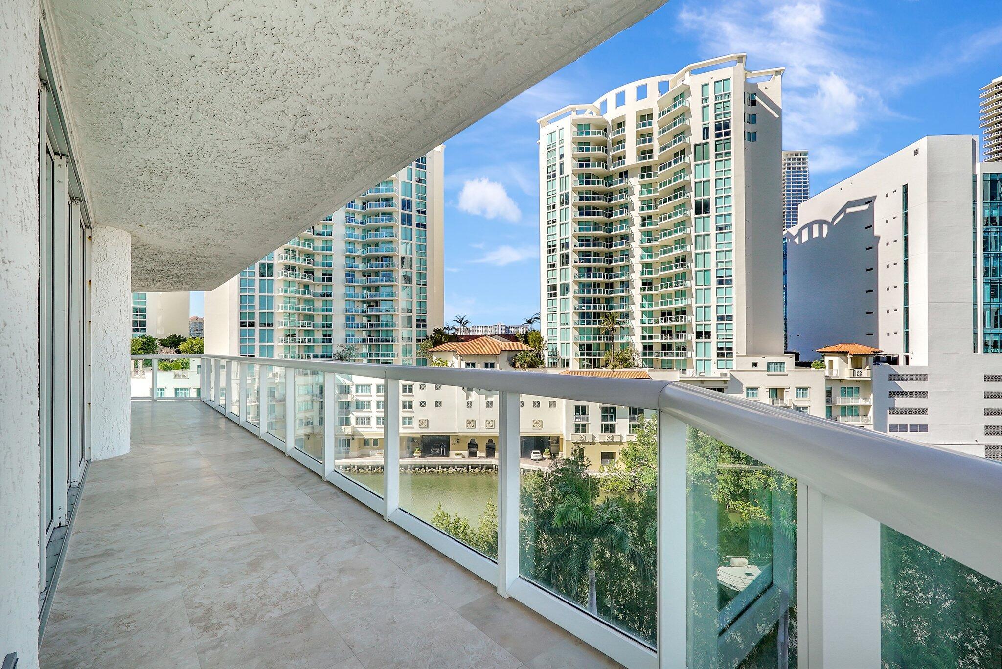 16400 Collins #641 Sunny Isles Beach, FL 33160