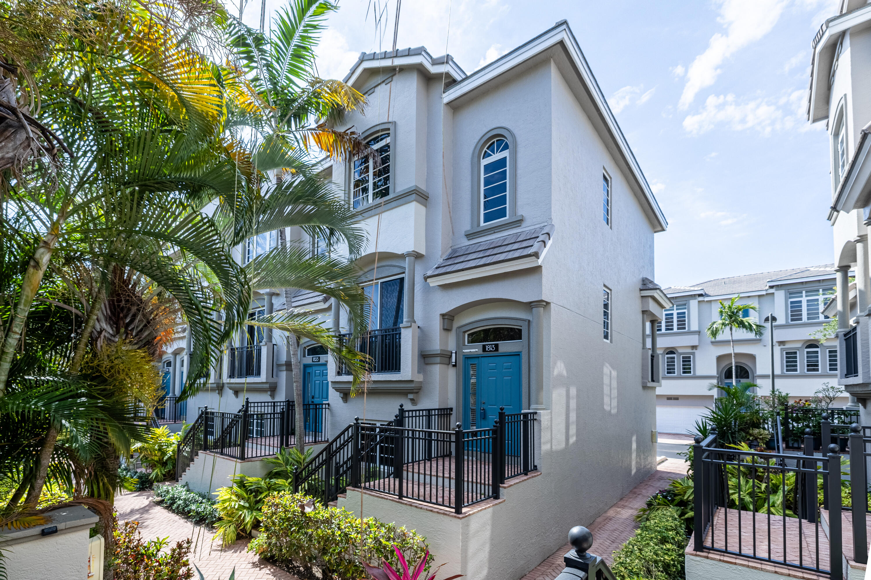1813 Coral Ht #1813