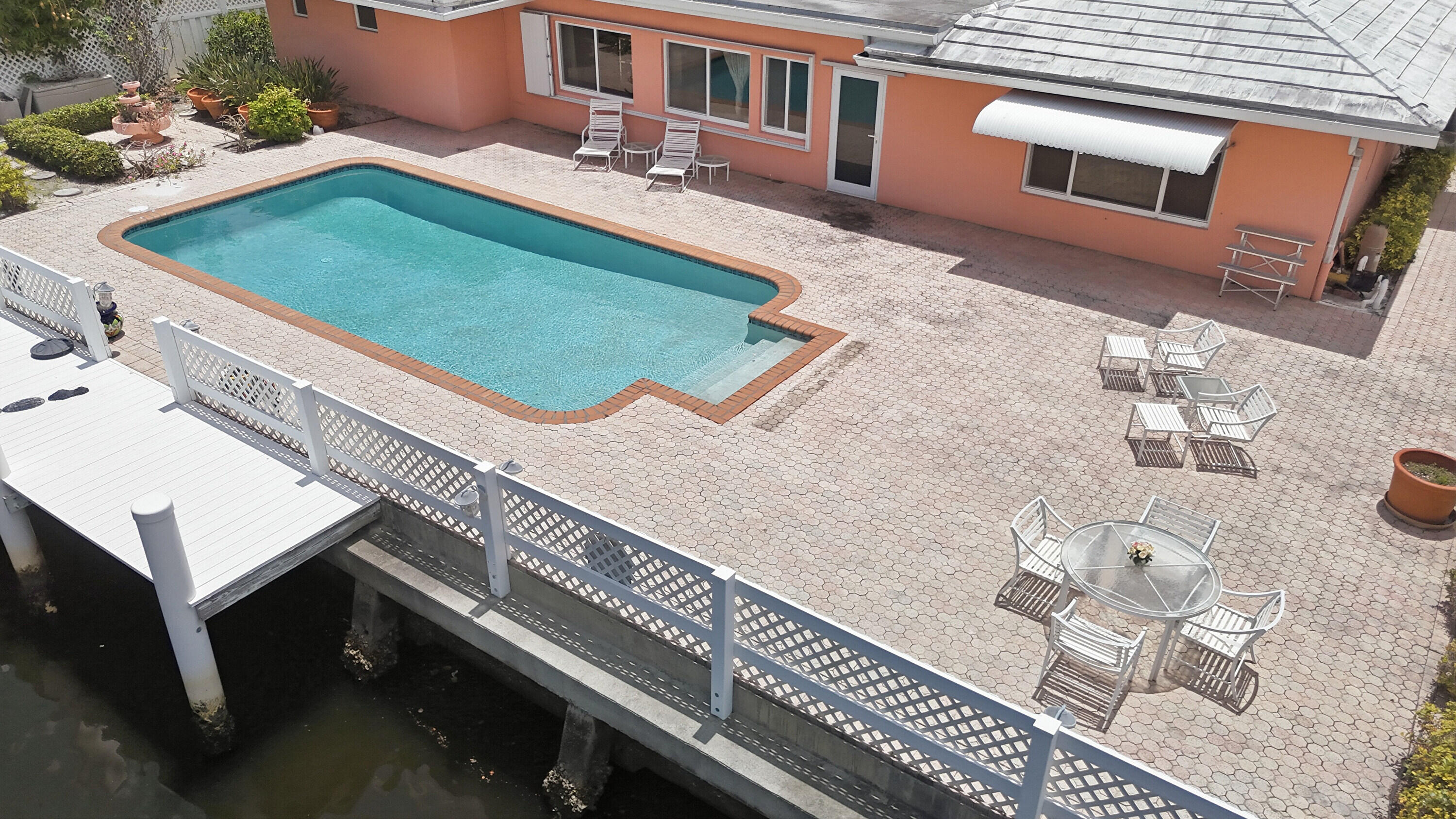 3021 NE 40th Fort Lauderdale, FL 33308