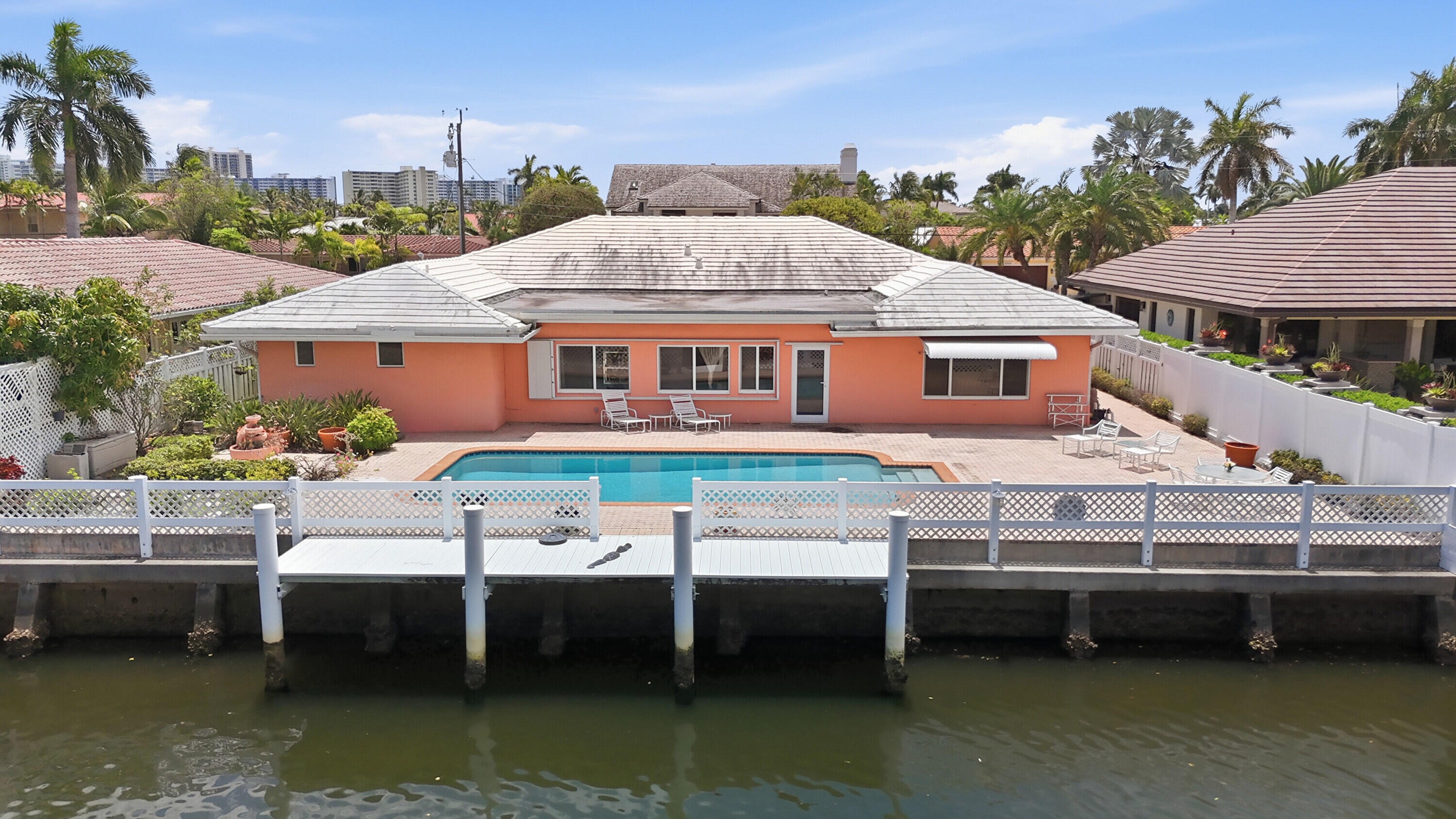 3021 NE 40th Fort Lauderdale, FL 33308