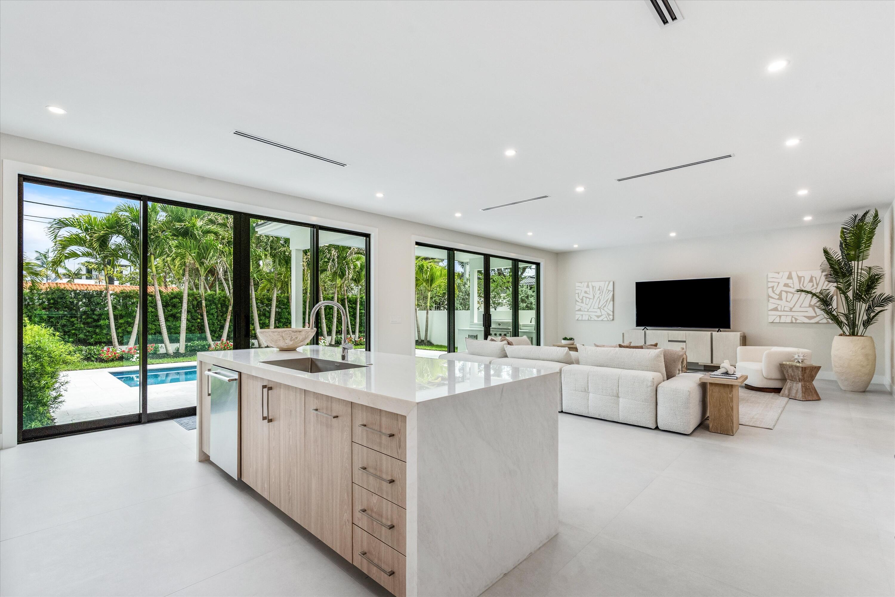 1625 SE 1st Fort Lauderdale, FL 33301