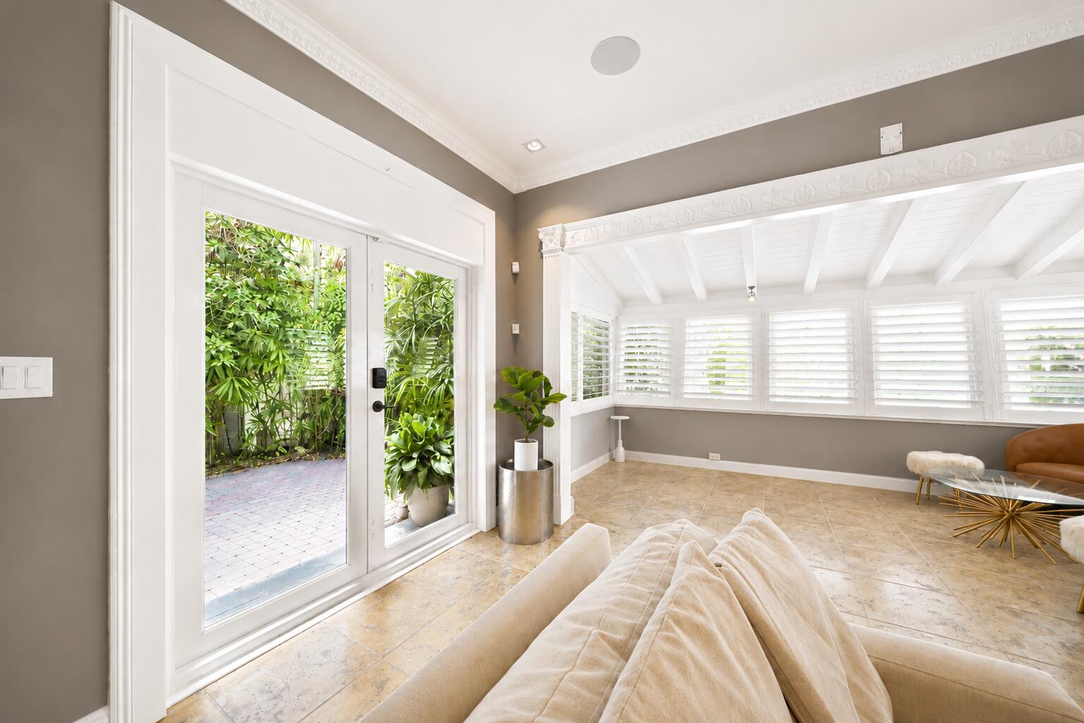 1523 SE 2nd Fort Lauderdale, FL 33301