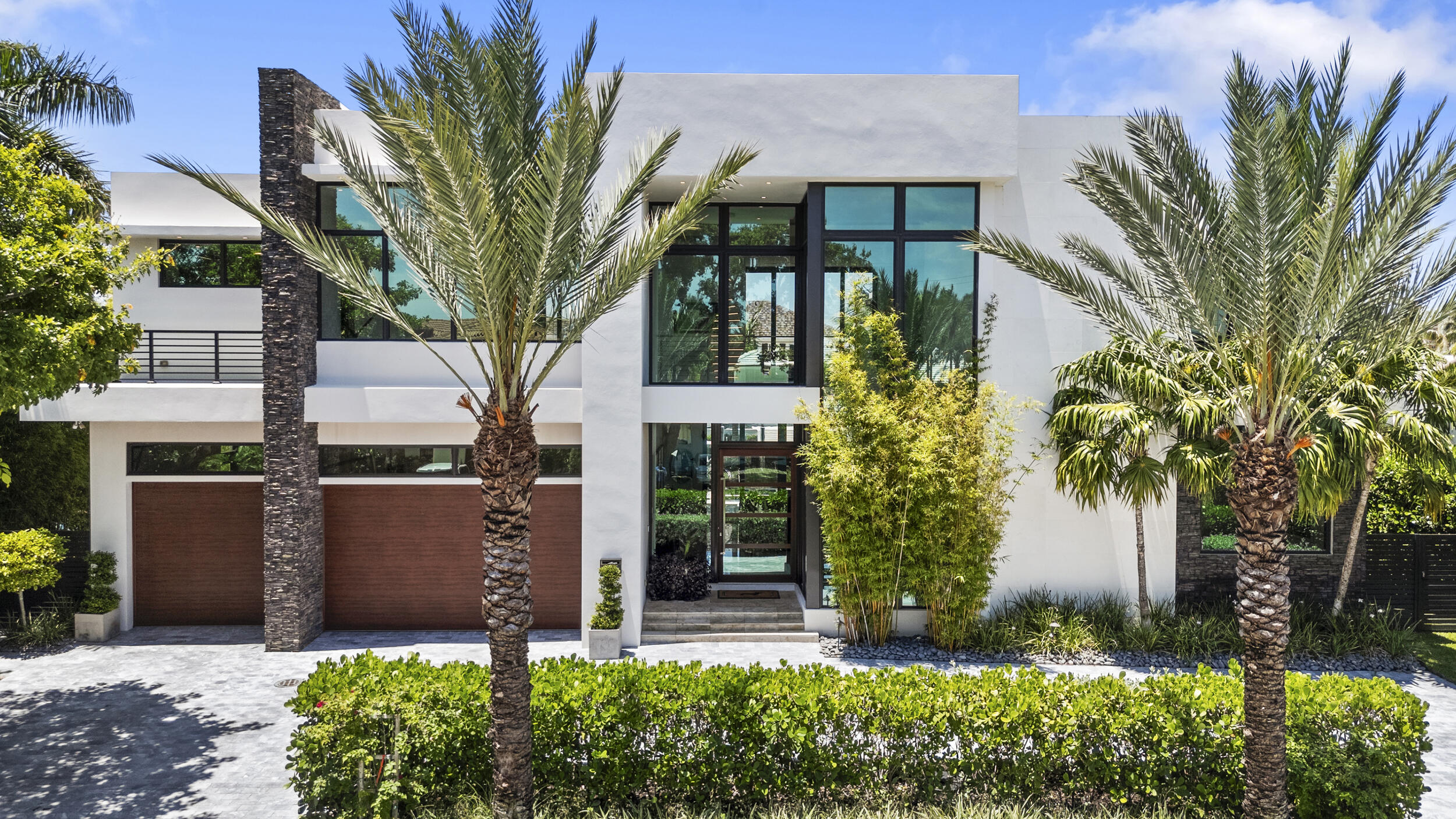 2863 NE 27th Fort Lauderdale, FL 33306