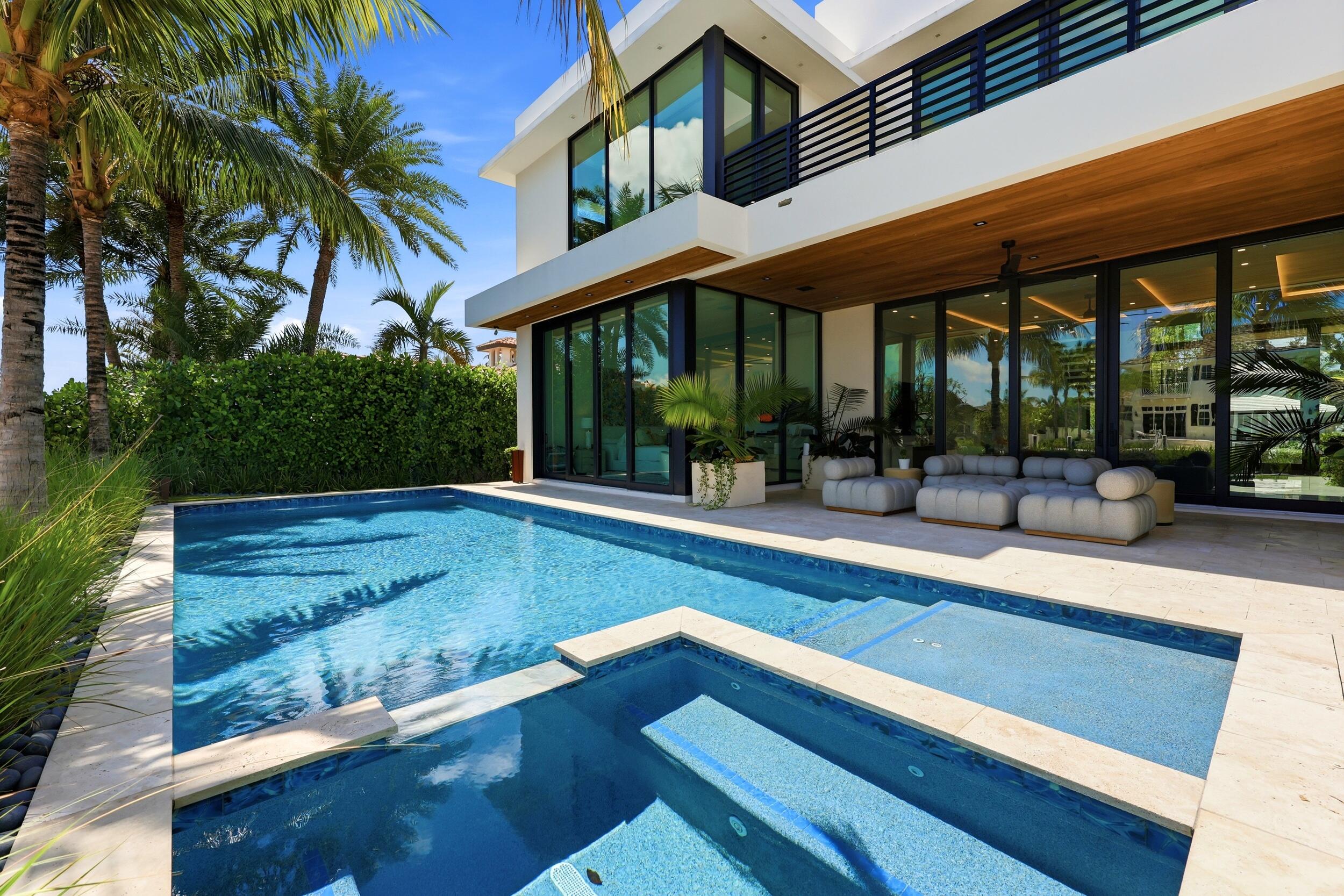 2863 NE 27th Fort Lauderdale, FL 33306