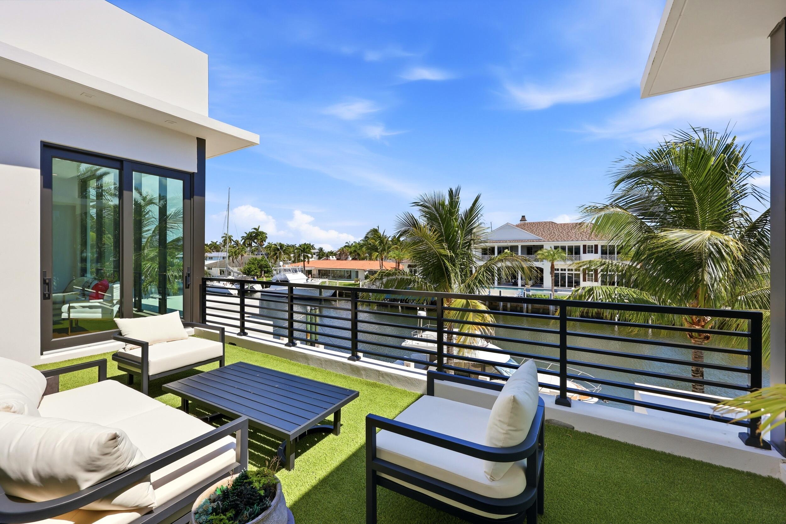 2863 NE 27th Fort Lauderdale, FL 33306