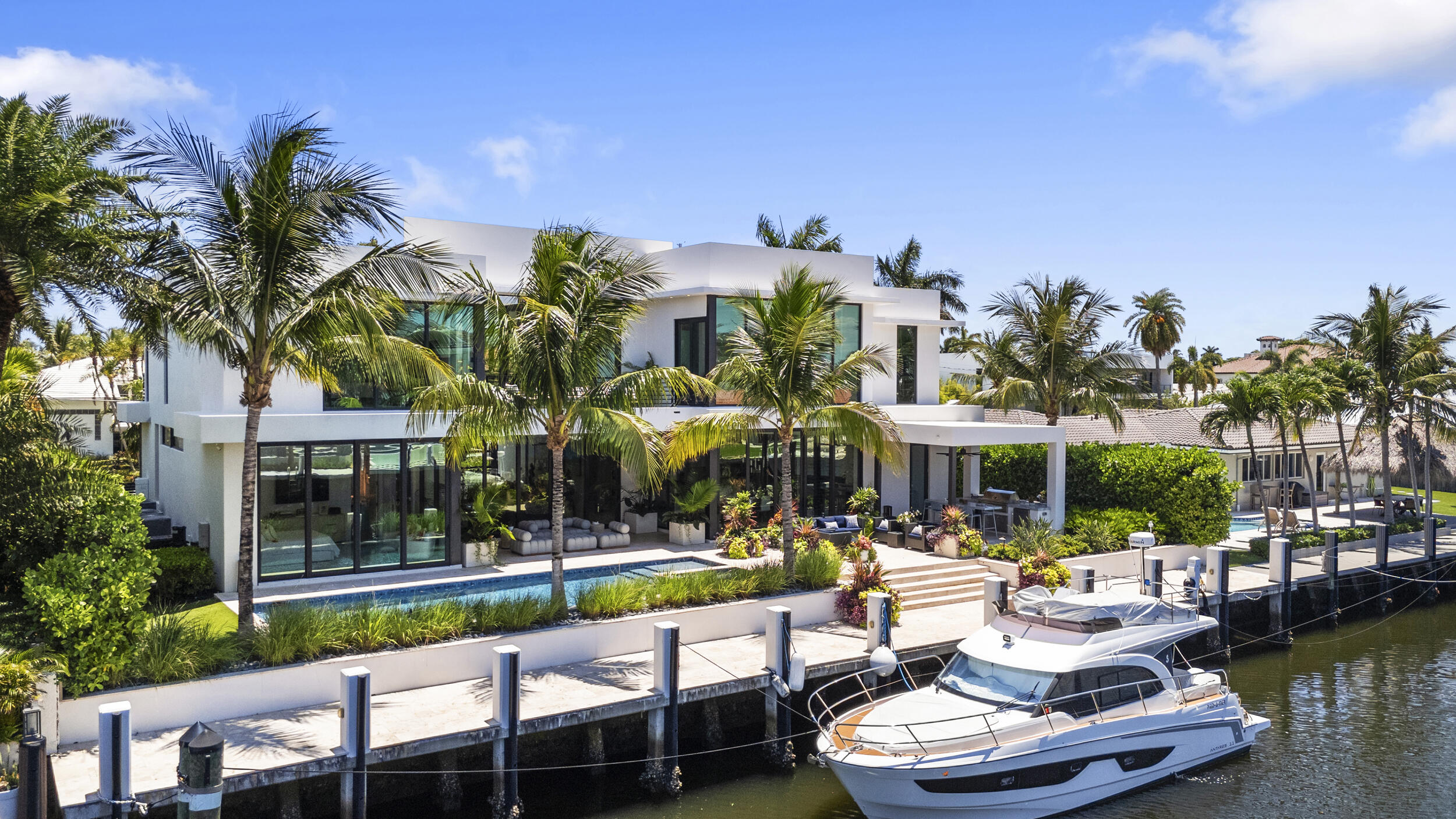 2863 NE 27th Fort Lauderdale, FL 33306