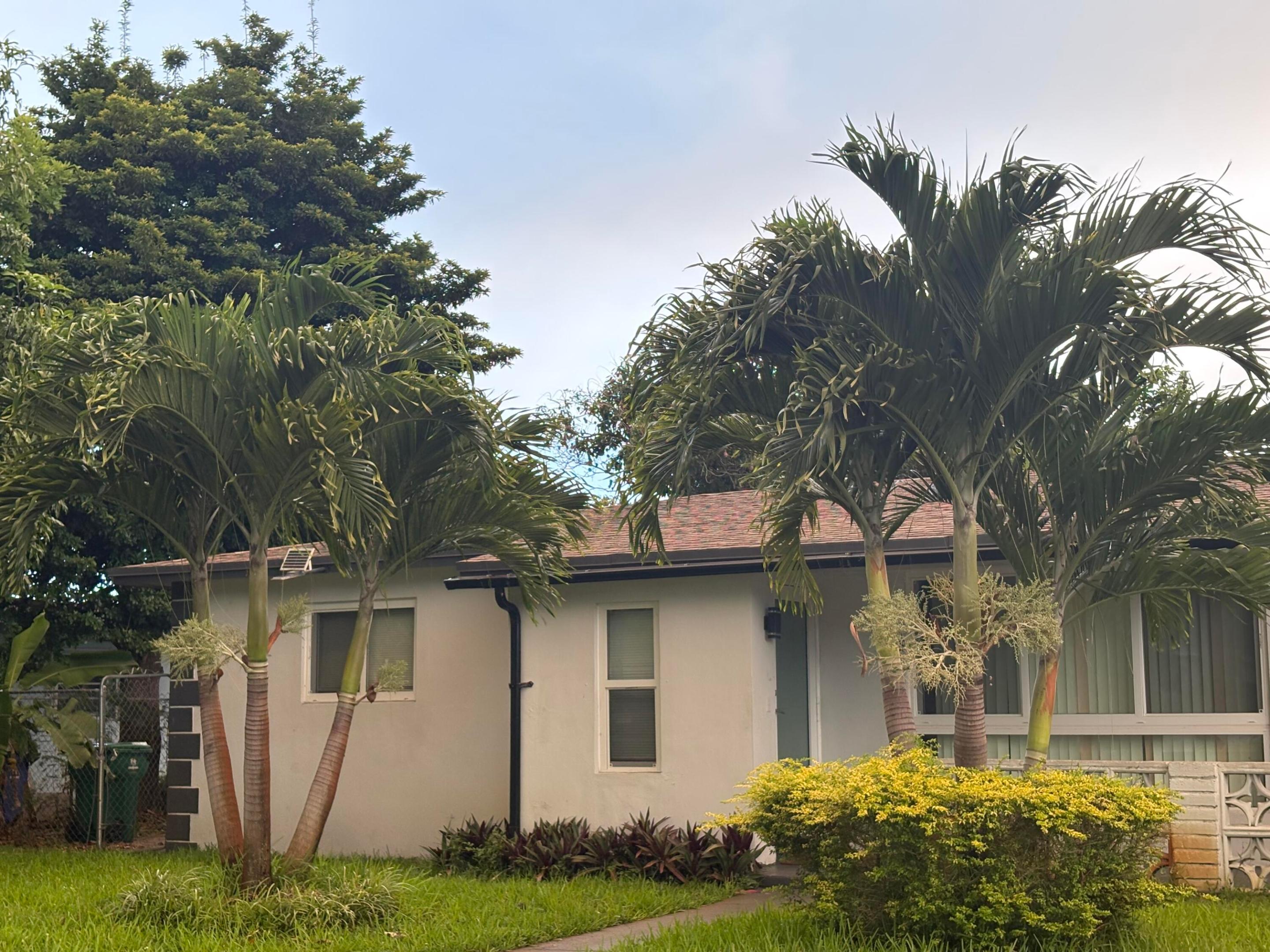 2100 SW 67th