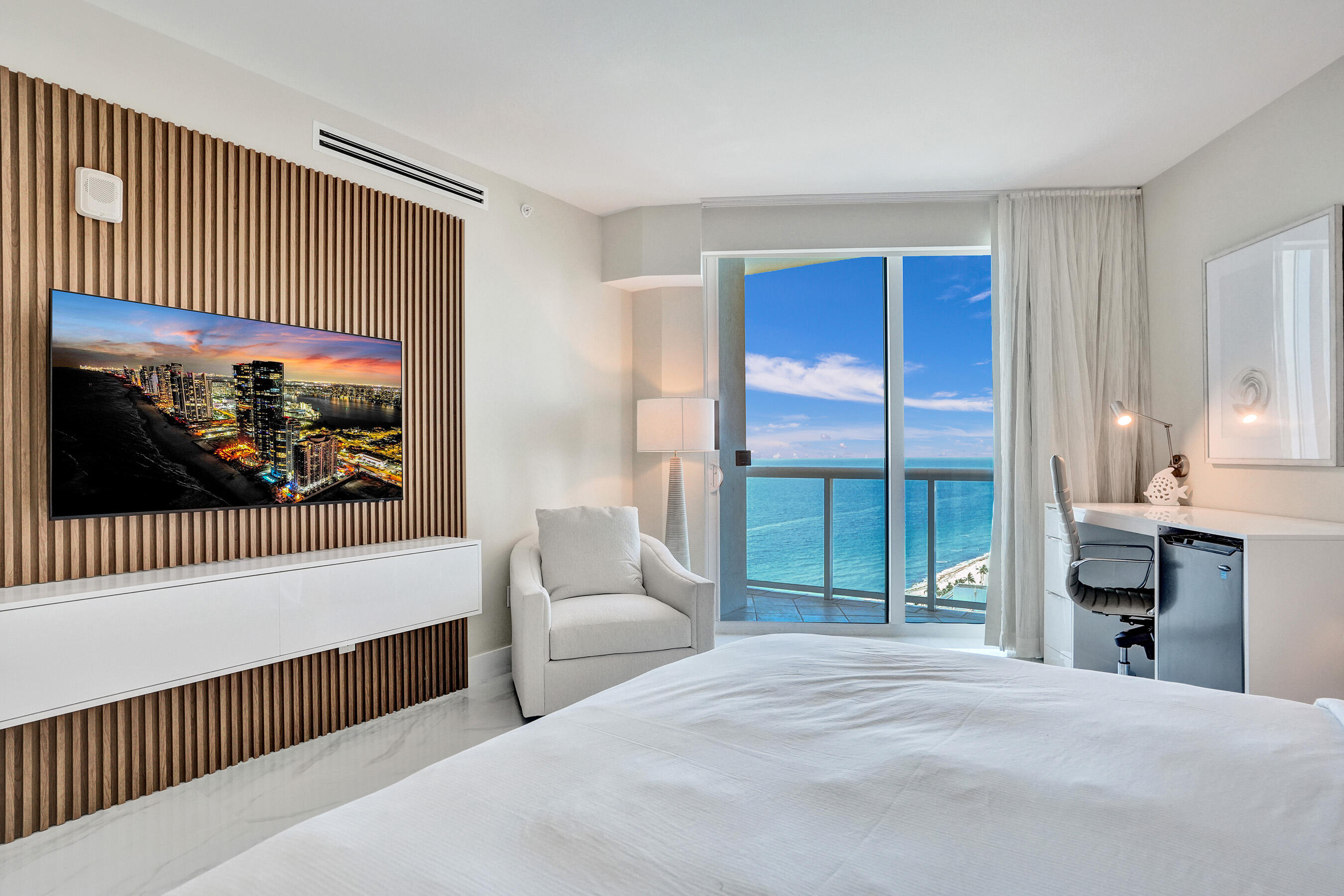 505 N Fort Lauderdale Bch #2500 Fort Lauderdale, FL 33304