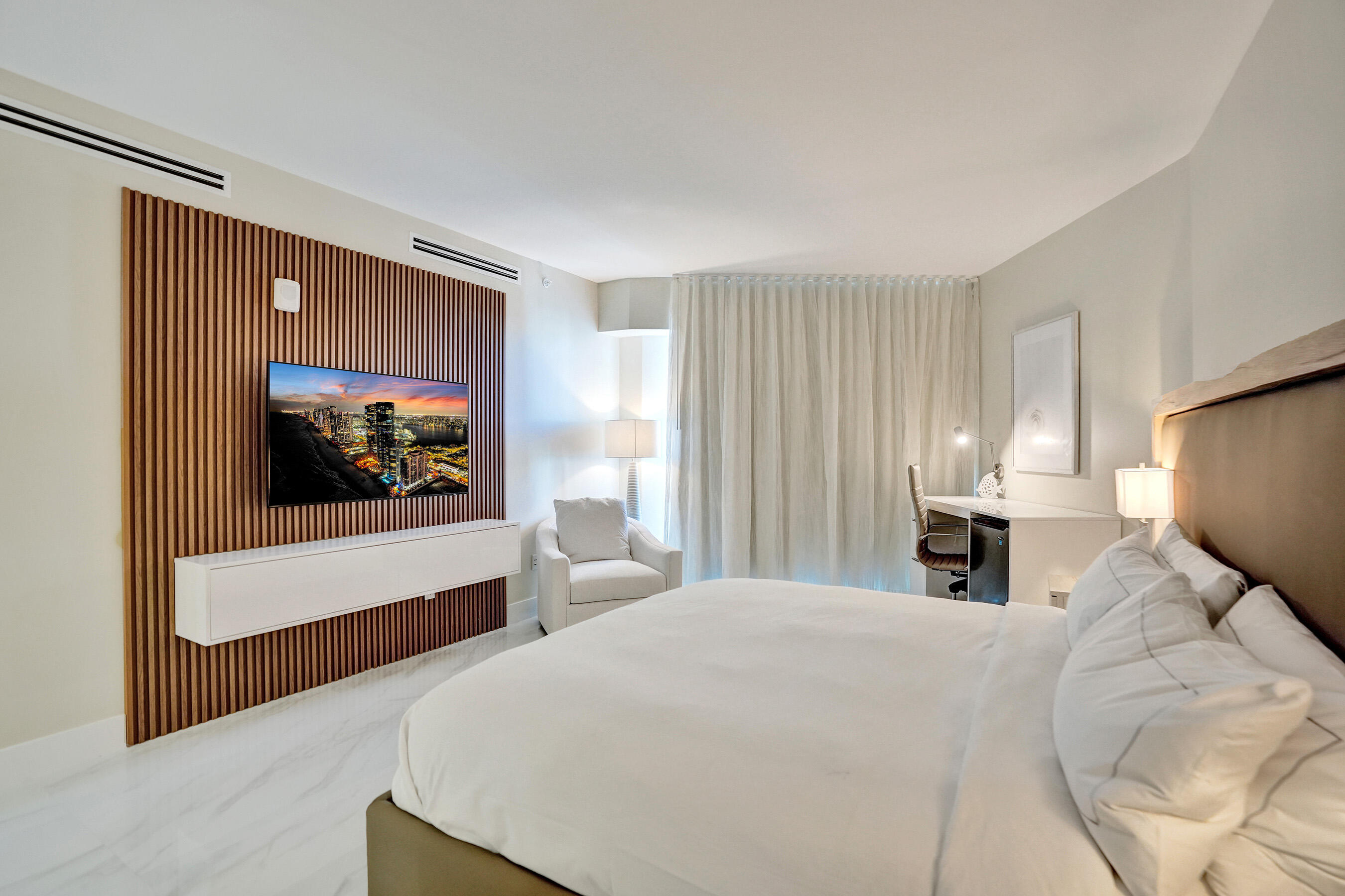 505 N Fort Lauderdale Bch #2500 Fort Lauderdale, FL 33304