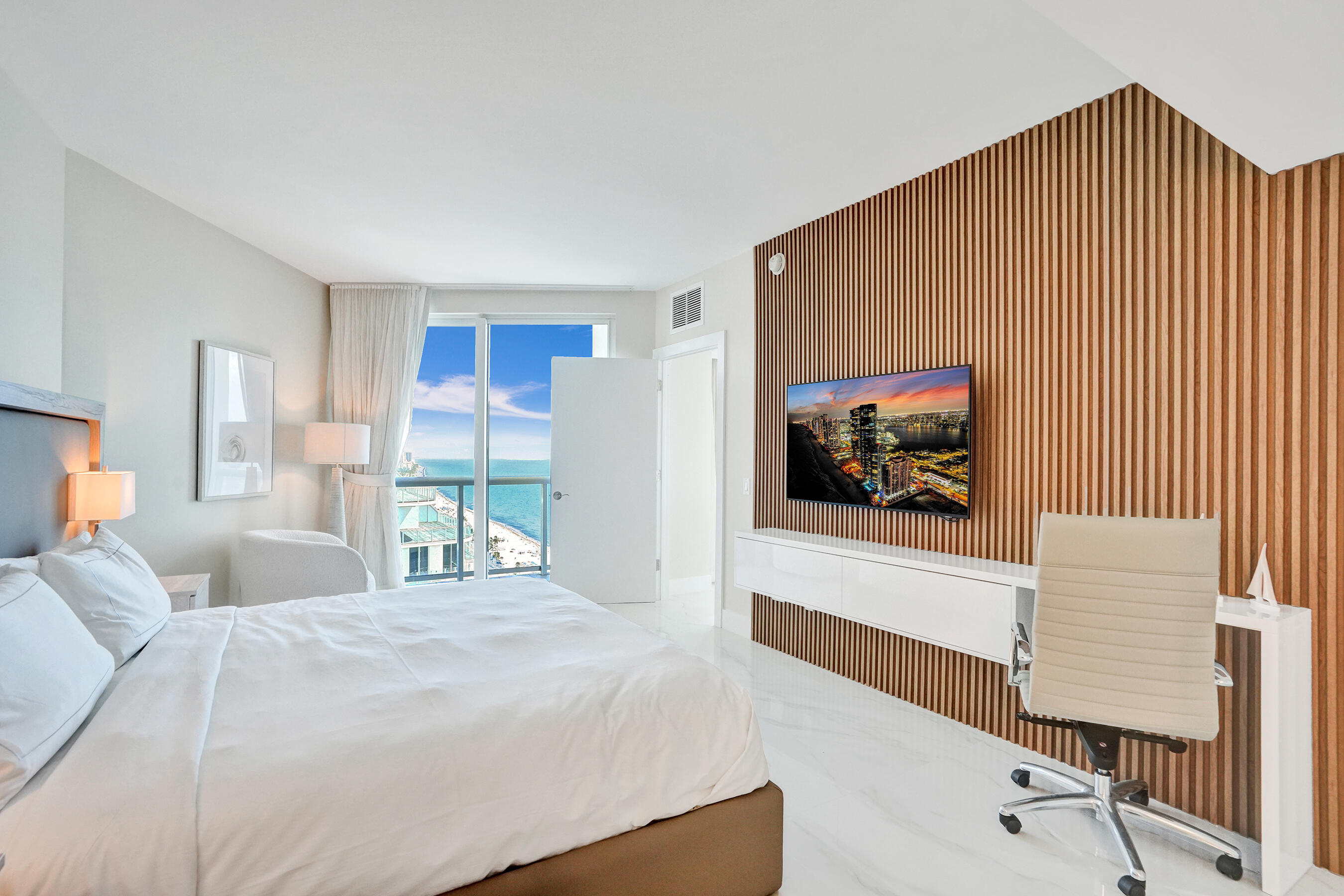 505 N Fort Lauderdale Bch #2500 Fort Lauderdale, FL 33304