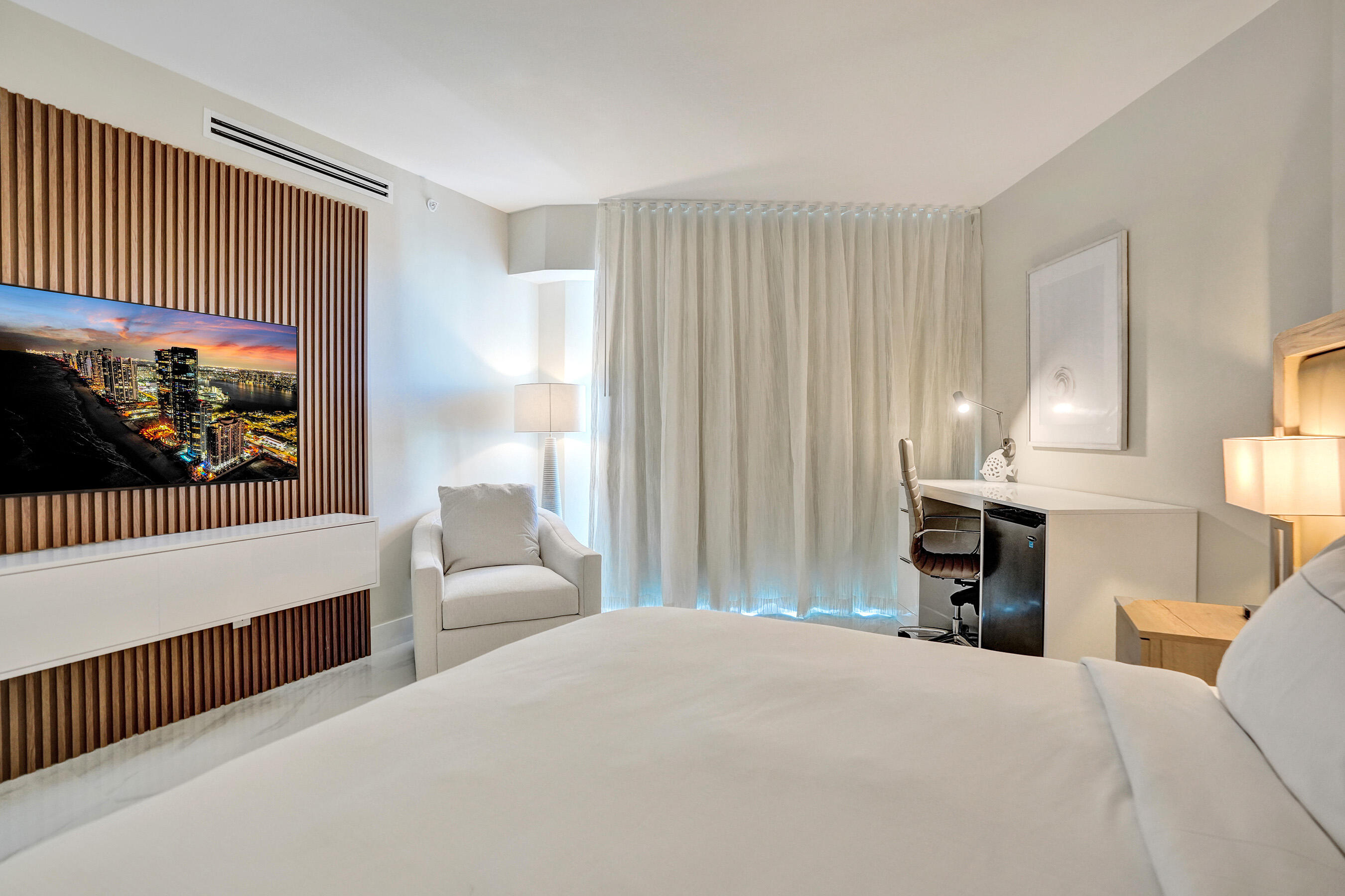 505 N Fort Lauderdale Bch #2500 Fort Lauderdale, FL 33304