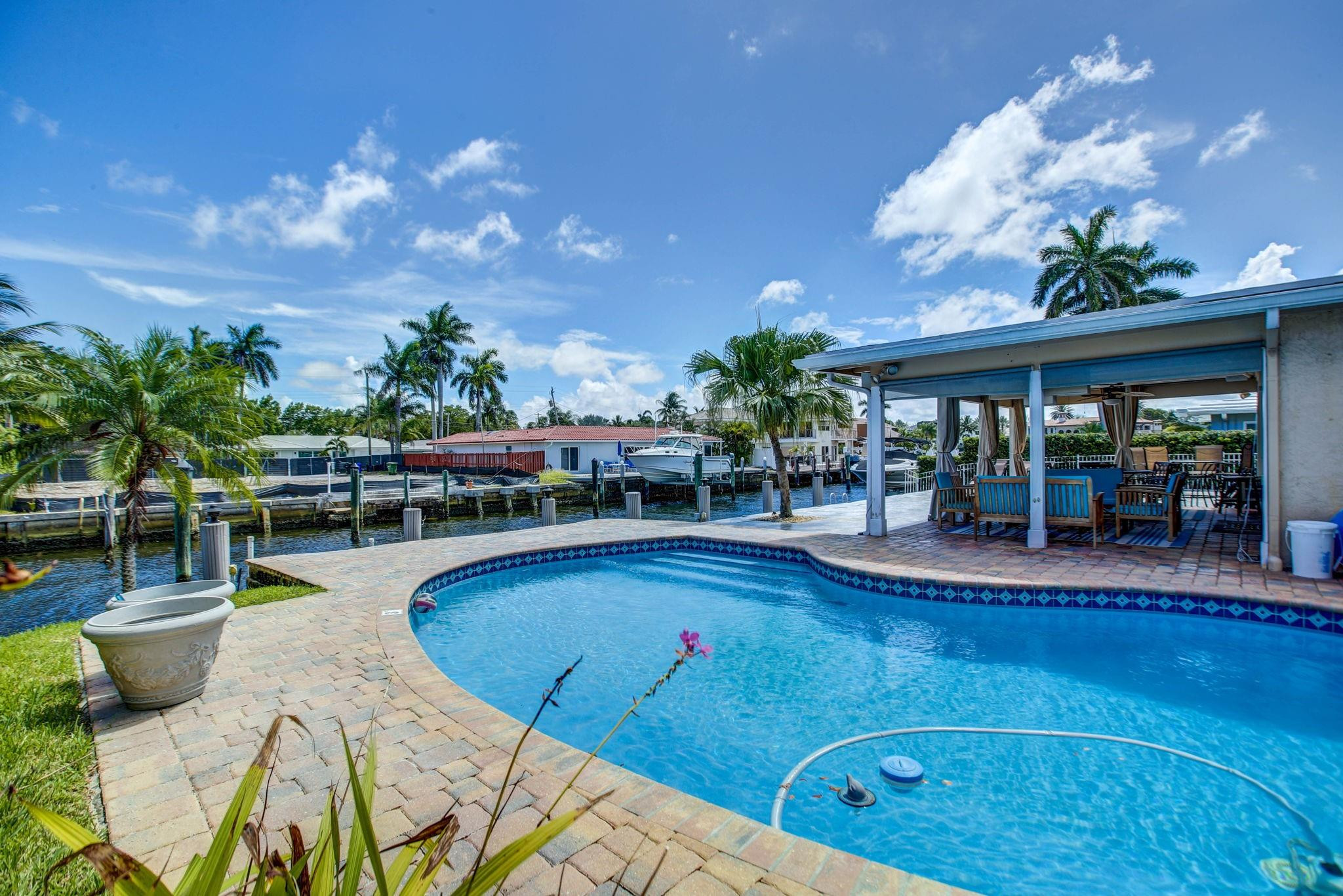 1920 Waters Edge Pompano Beach, FL 33062