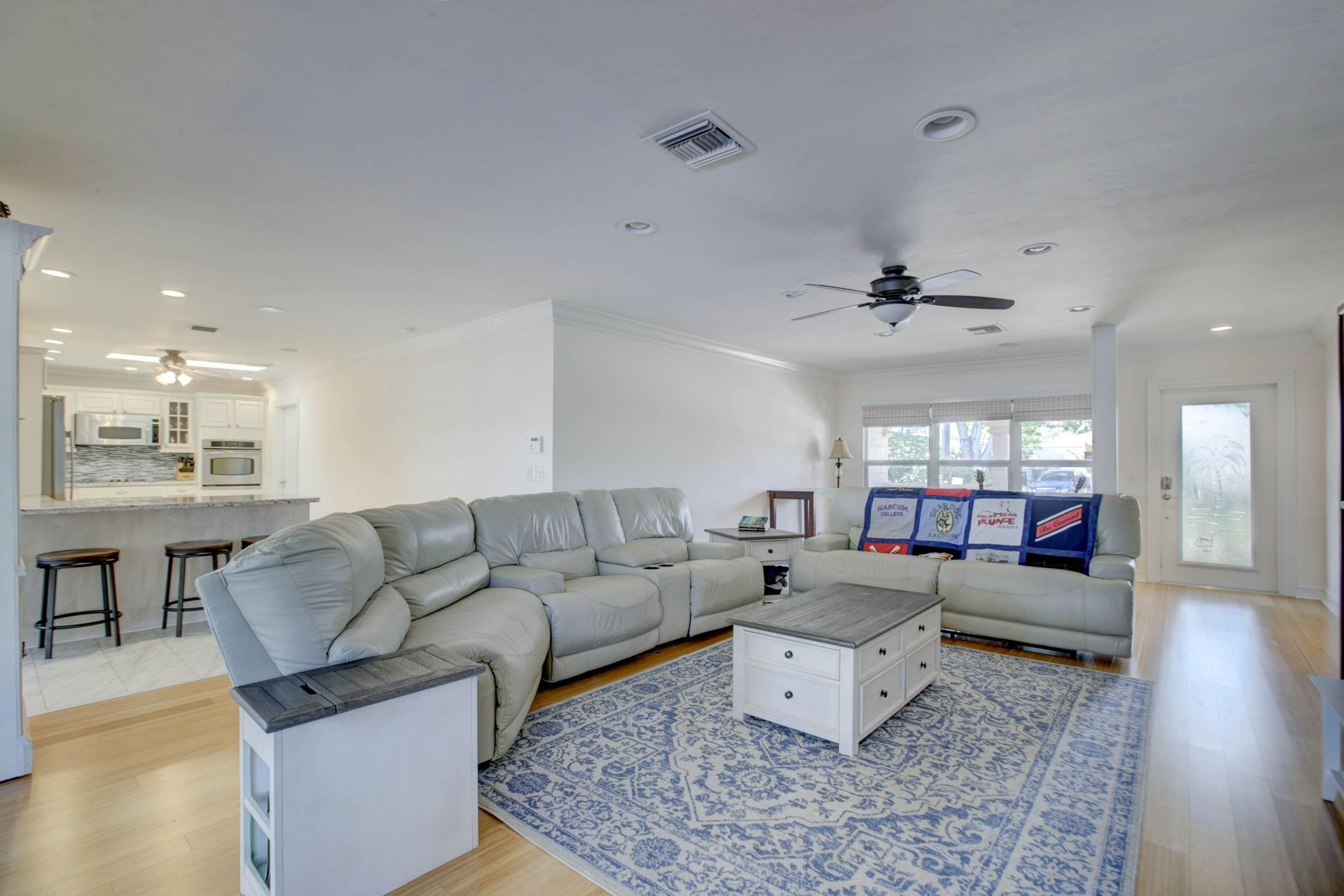 1920 Waters Edge Pompano Beach, FL 33062