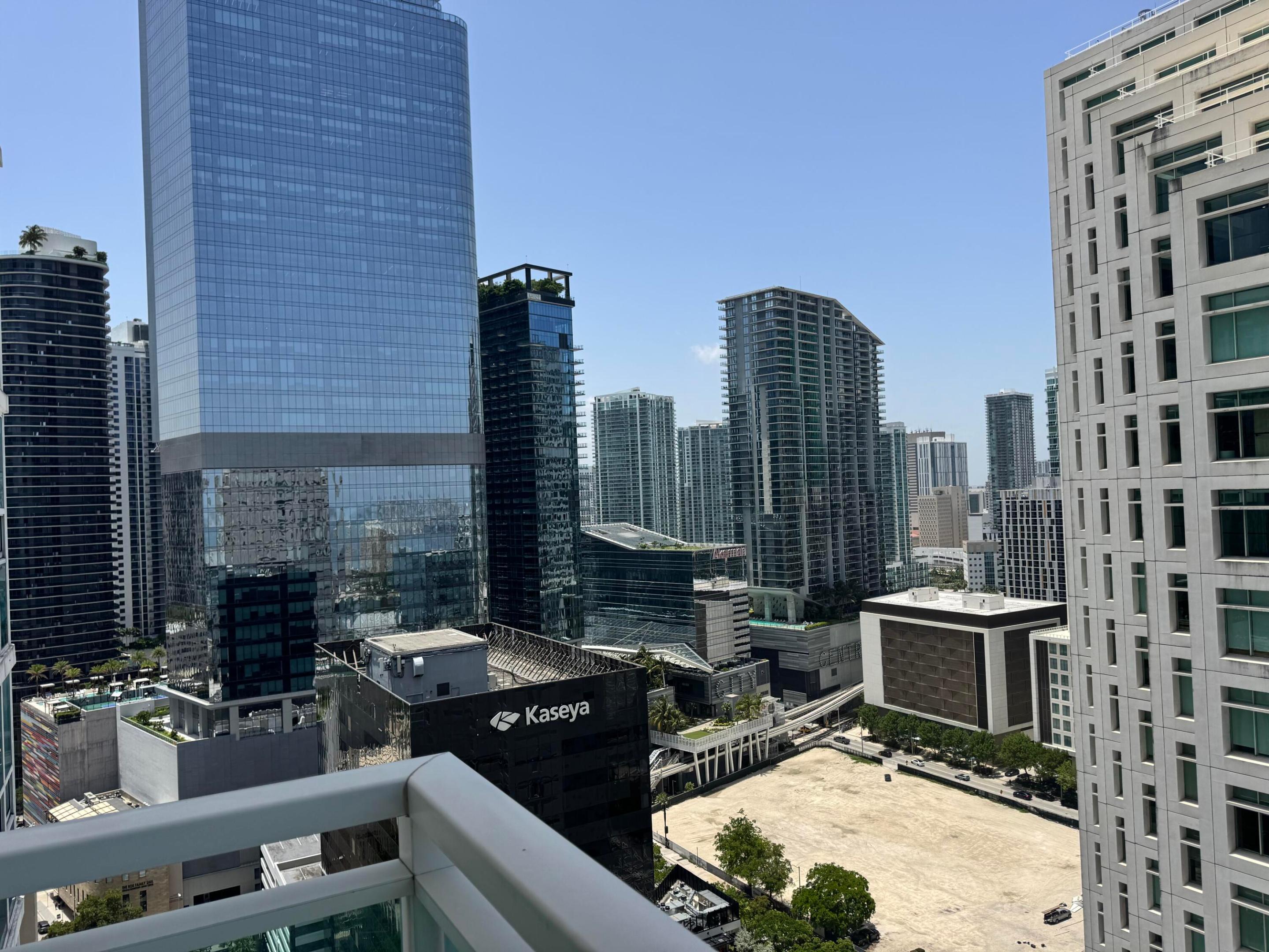 image The Plaza on Brickell East1
