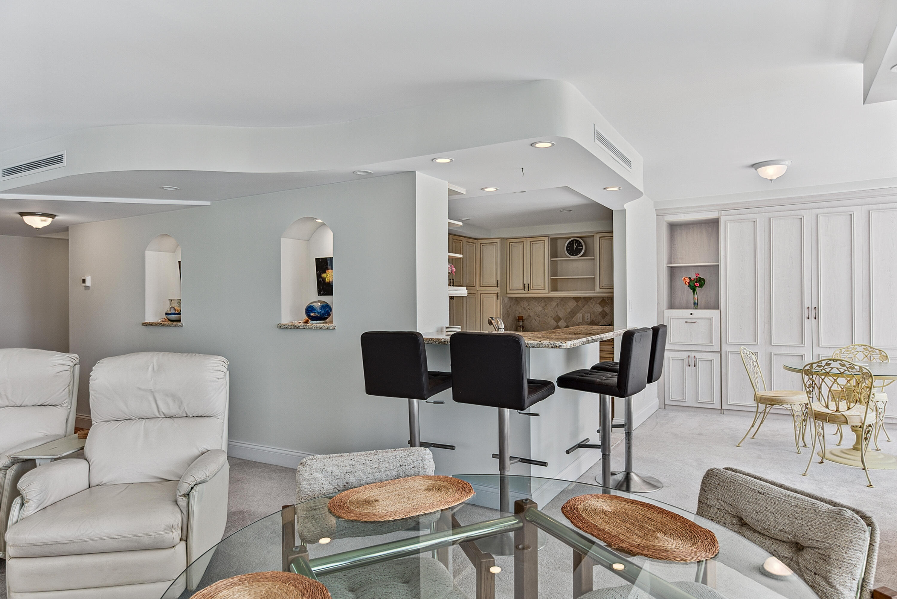 3500 Galt Ocean #207 Fort Lauderdale, FL 33308