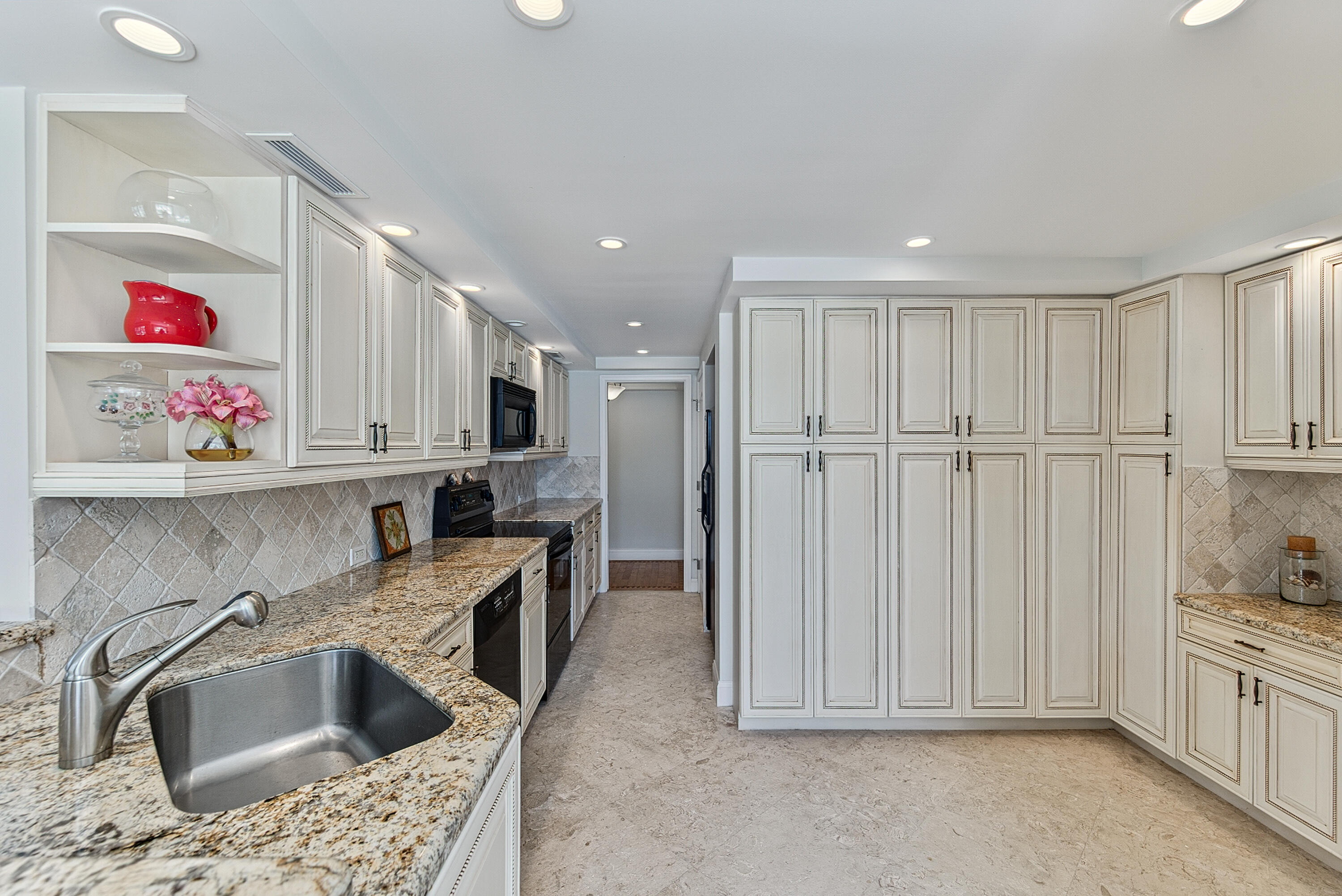 3500 Galt Ocean #207 Fort Lauderdale, FL 33308