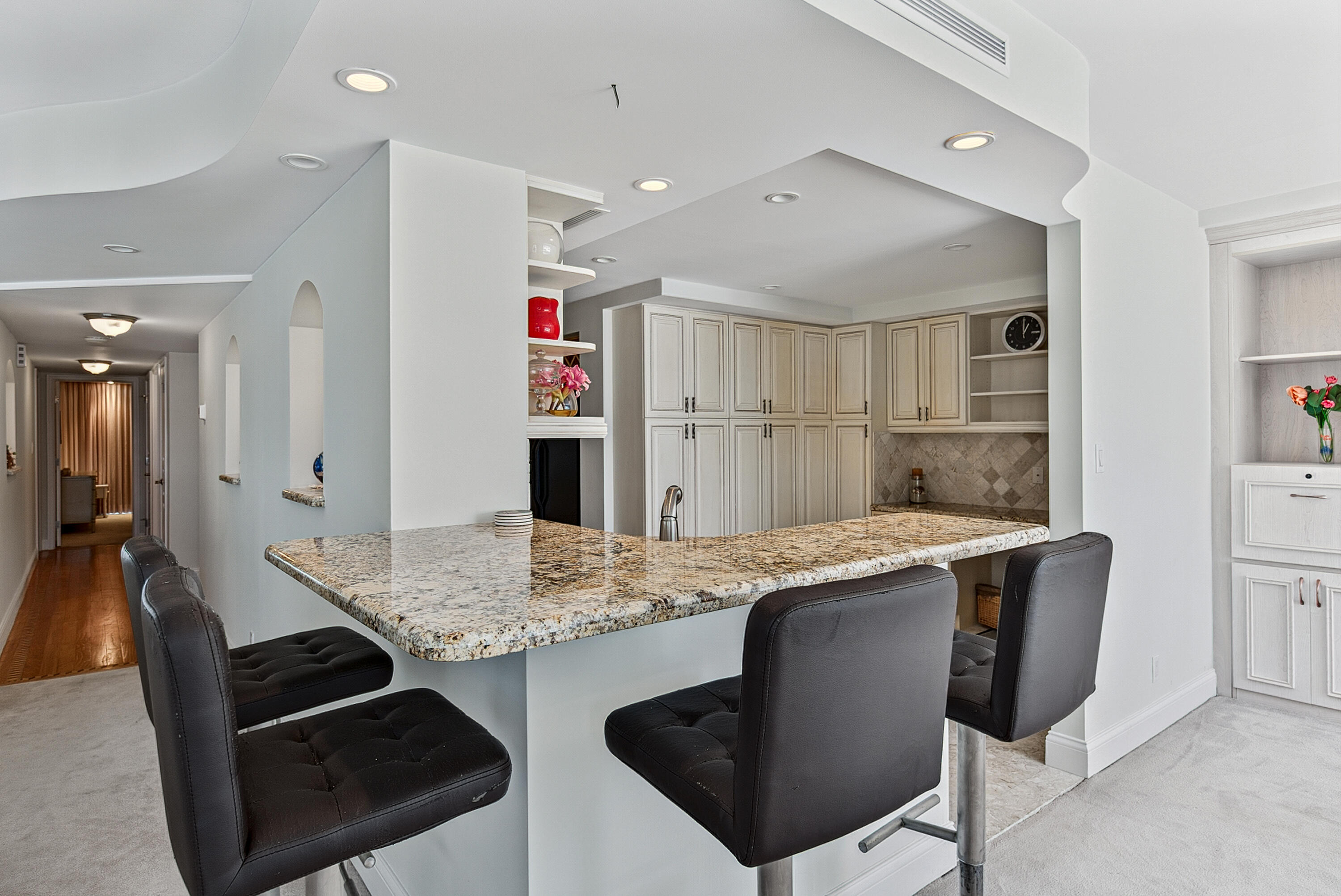 3500 Galt Ocean #207 Fort Lauderdale, FL 33308