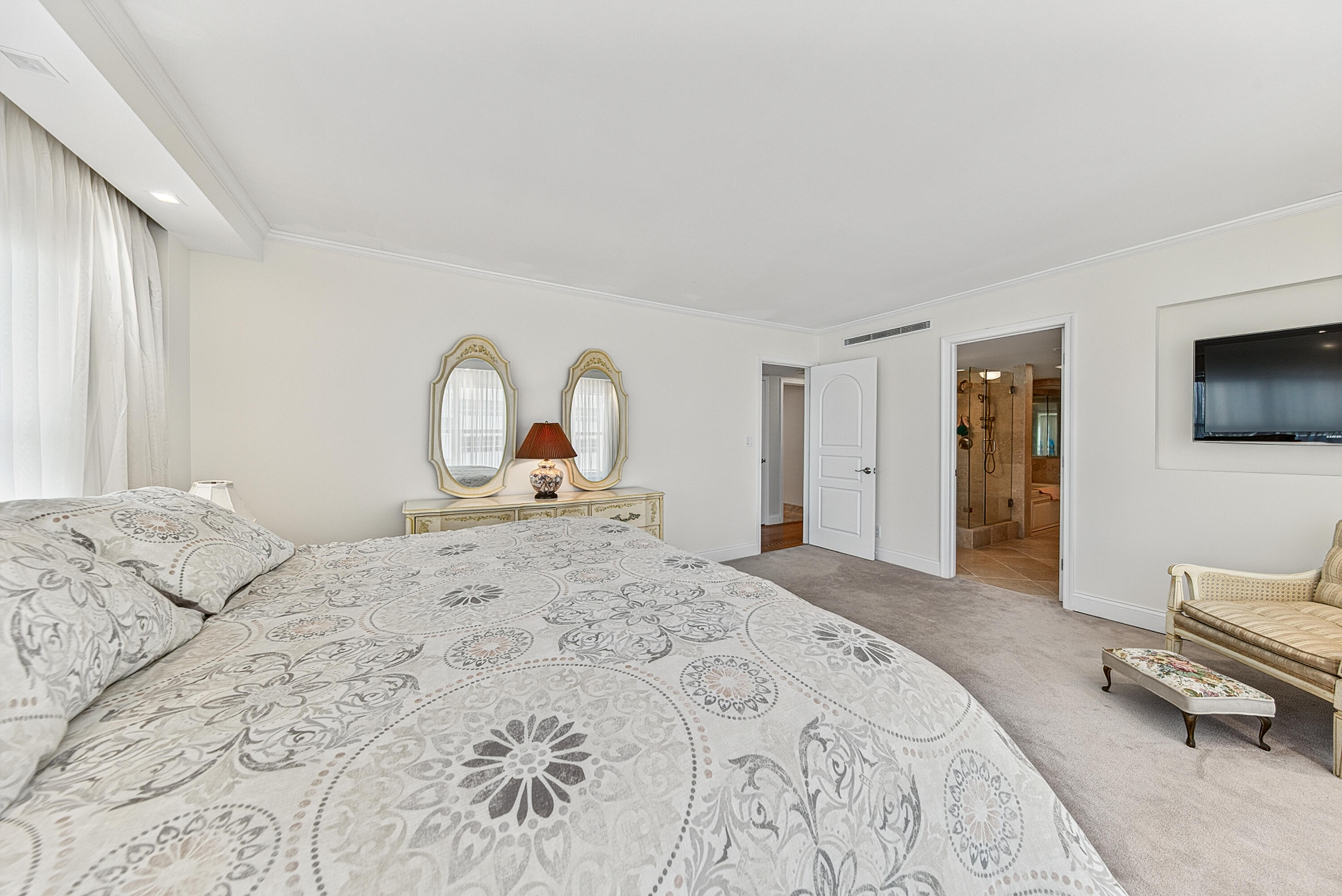3500 Galt Ocean #207 Fort Lauderdale, FL 33308