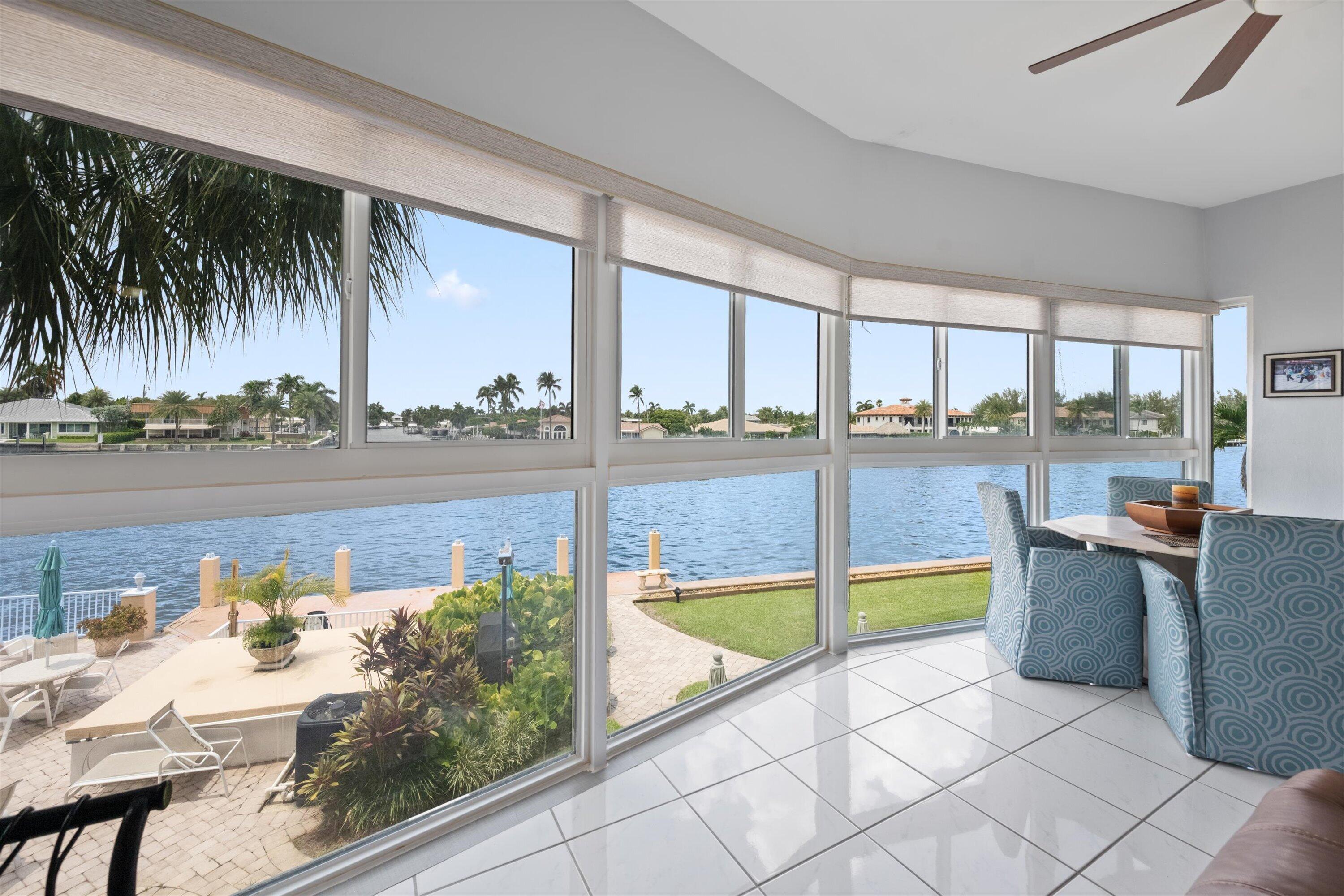 725 N Riverside #203