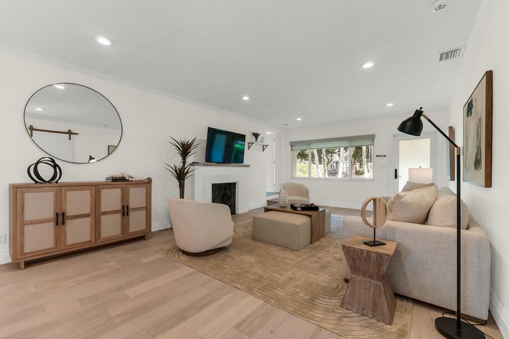 712 Ponce De Leon Dr Fort Lauderdale, FL 33316