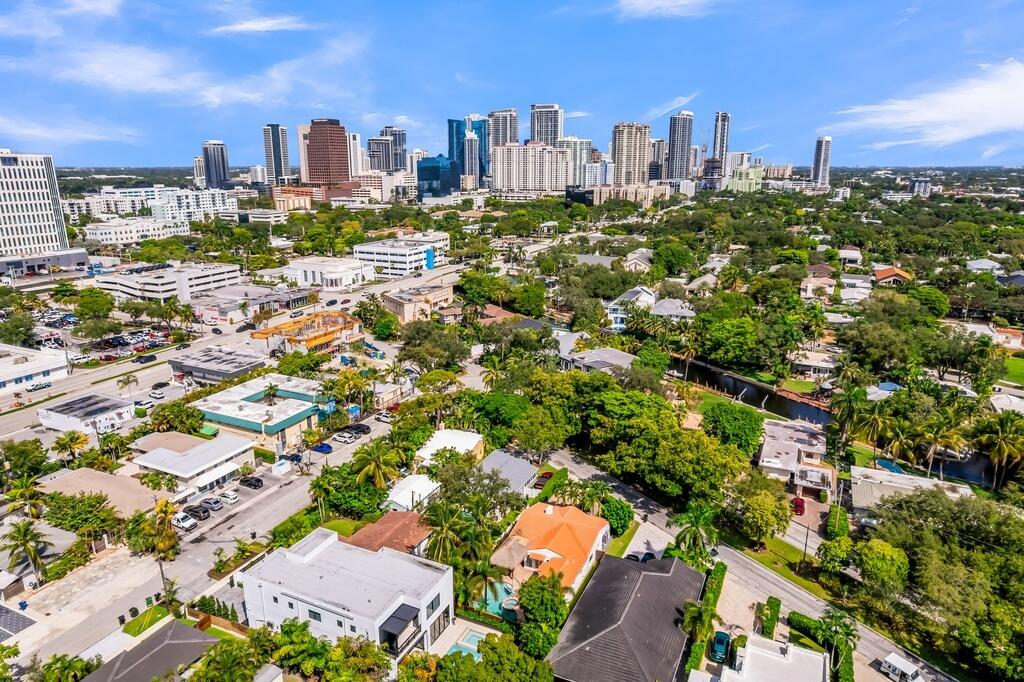 712 Ponce De Leon Dr Fort Lauderdale, FL 33316