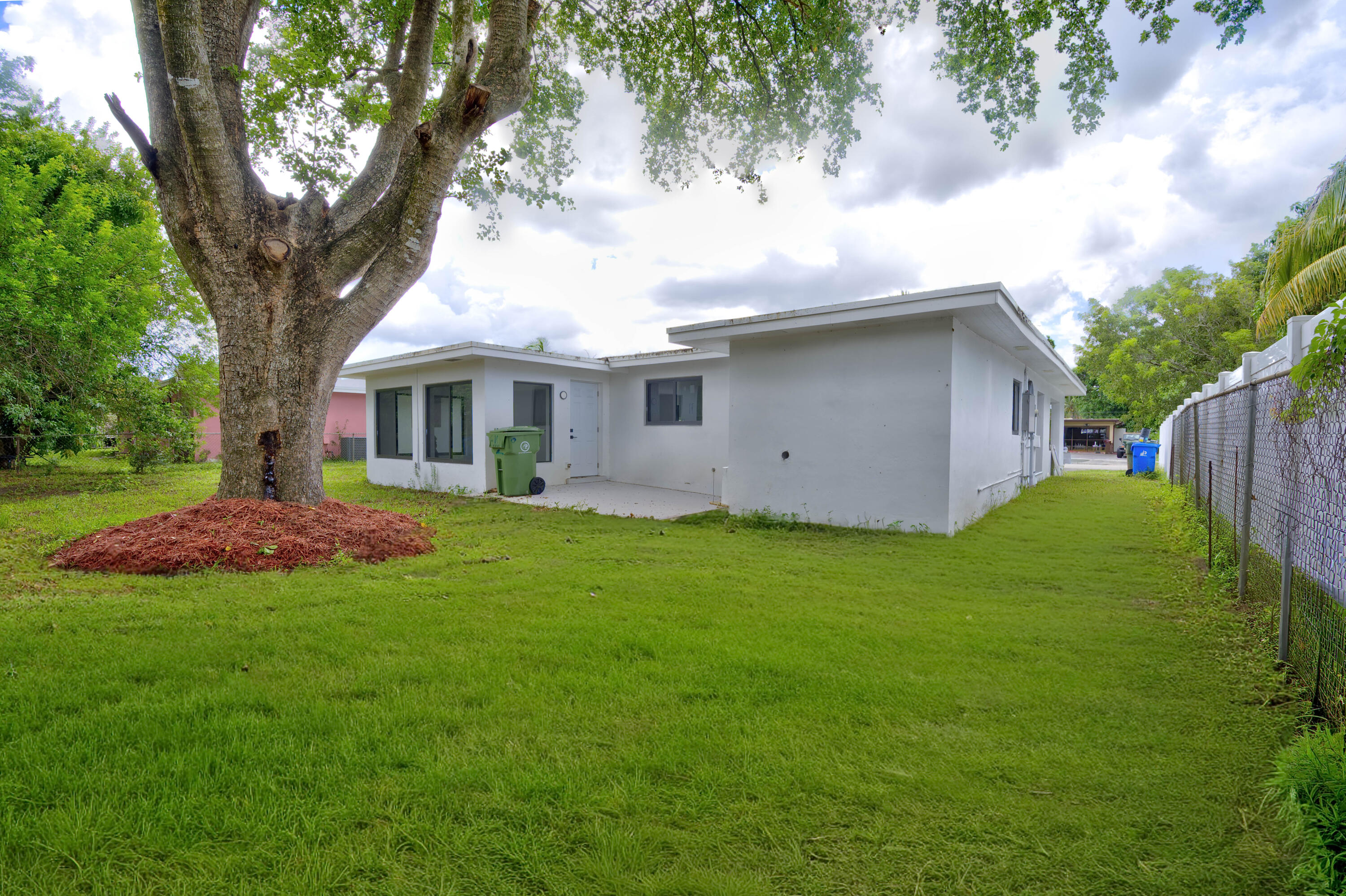 810 Wyoming Ave Fort Lauderdale, FL 33312