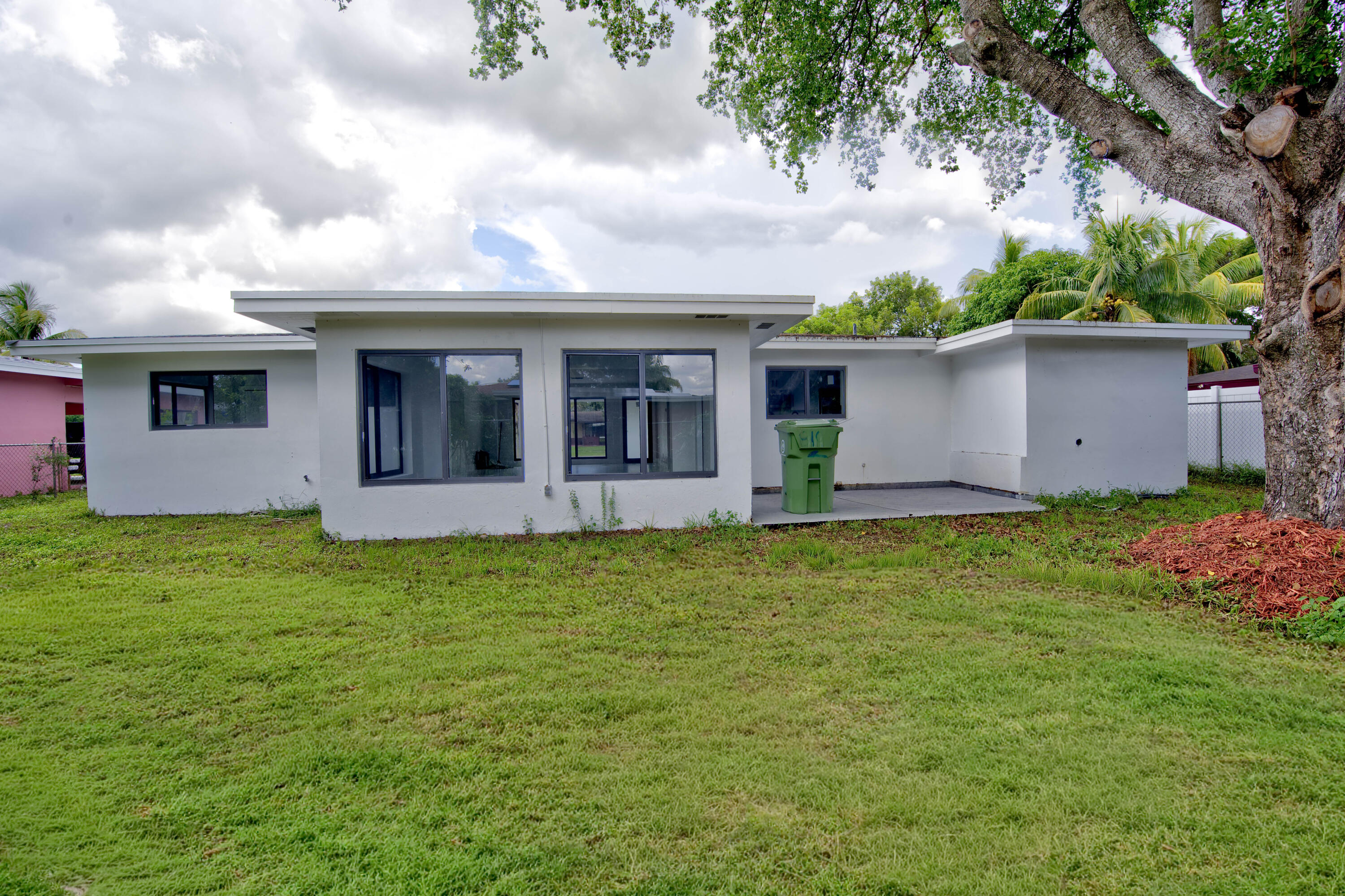 810 Wyoming Ave Fort Lauderdale, FL 33312