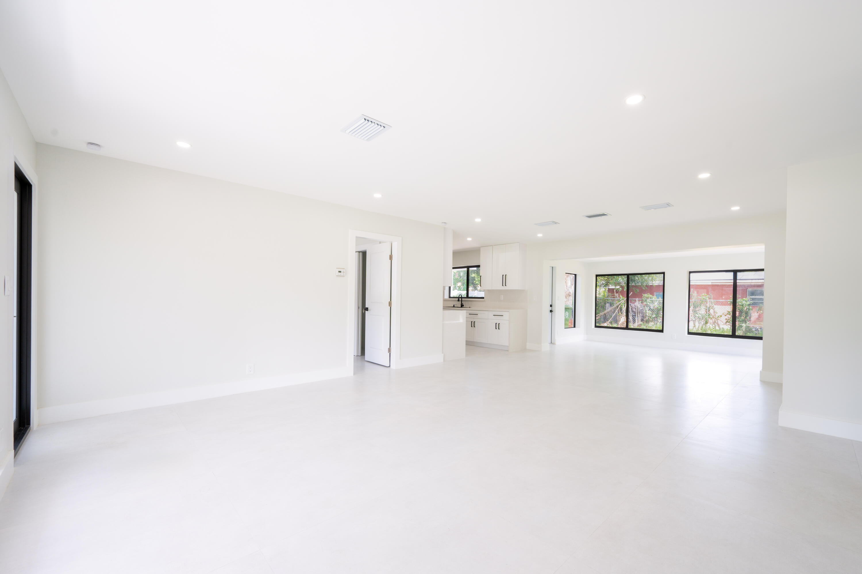 810 Wyoming Ave Fort Lauderdale, FL 33312