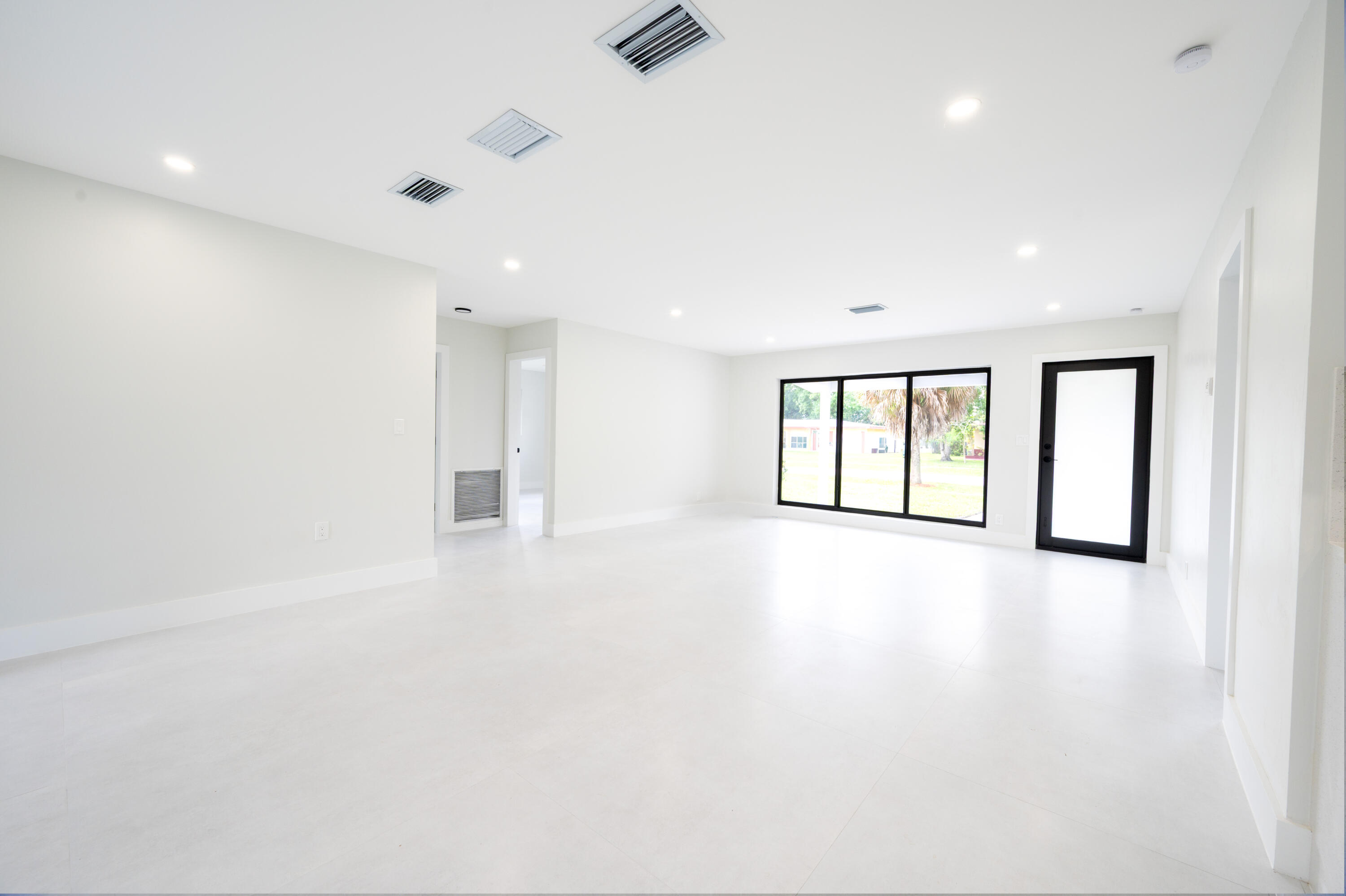 810 Wyoming Ave Fort Lauderdale, FL 33312