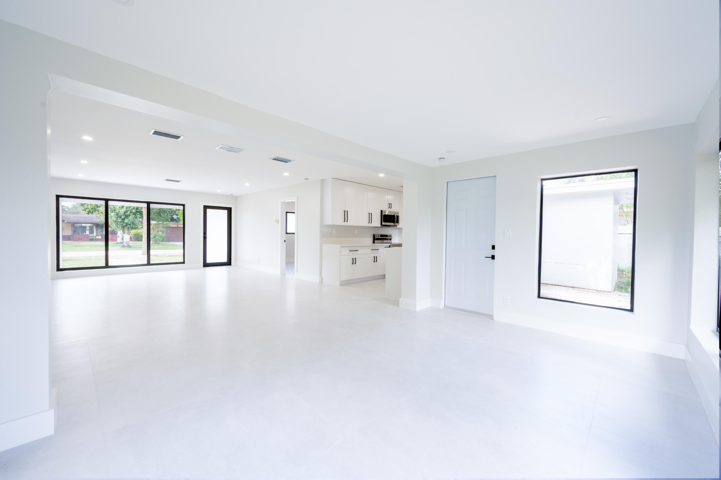 810 Wyoming Ave Fort Lauderdale, FL 33312