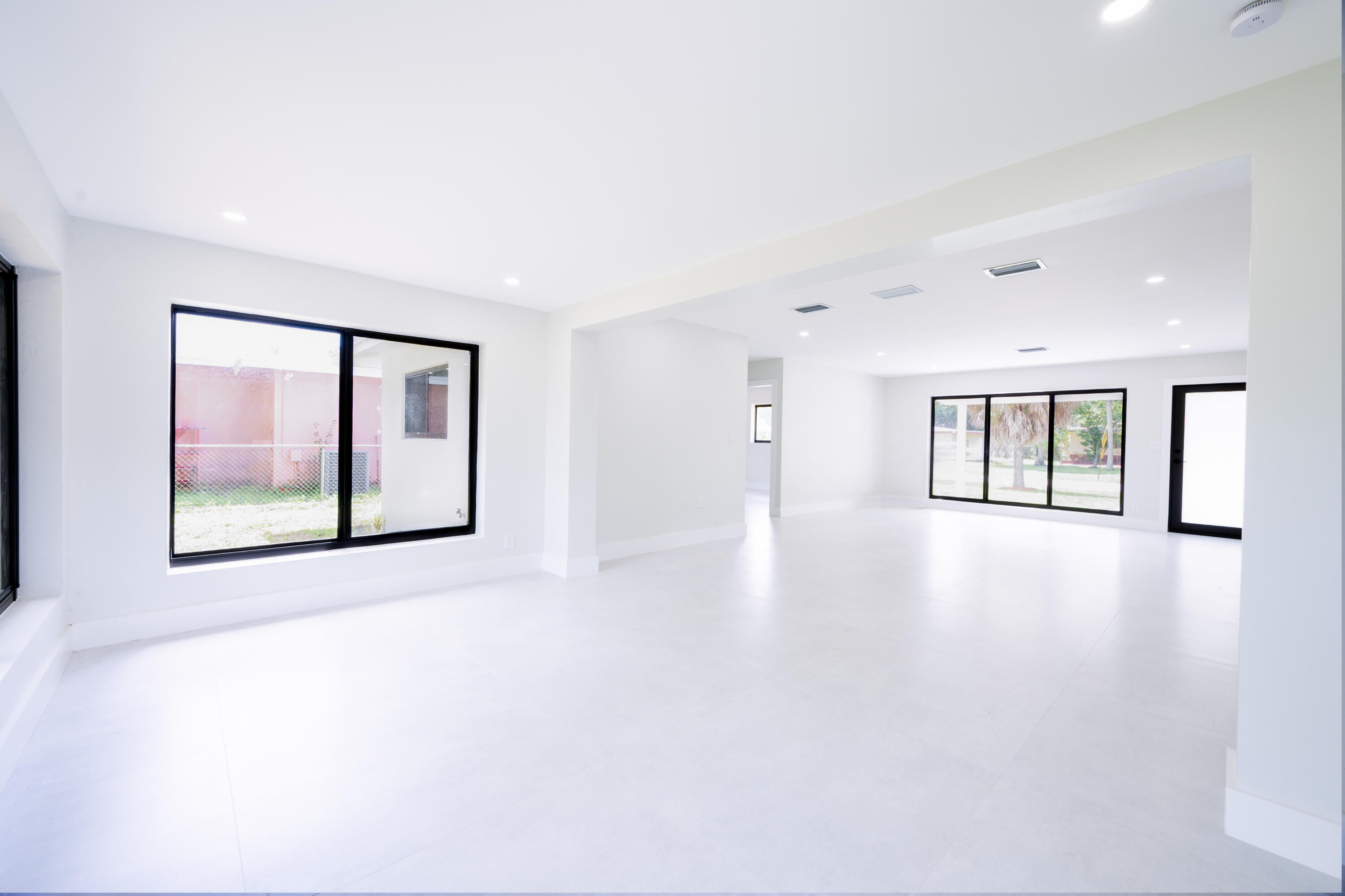 810 Wyoming Ave Fort Lauderdale, FL 33312