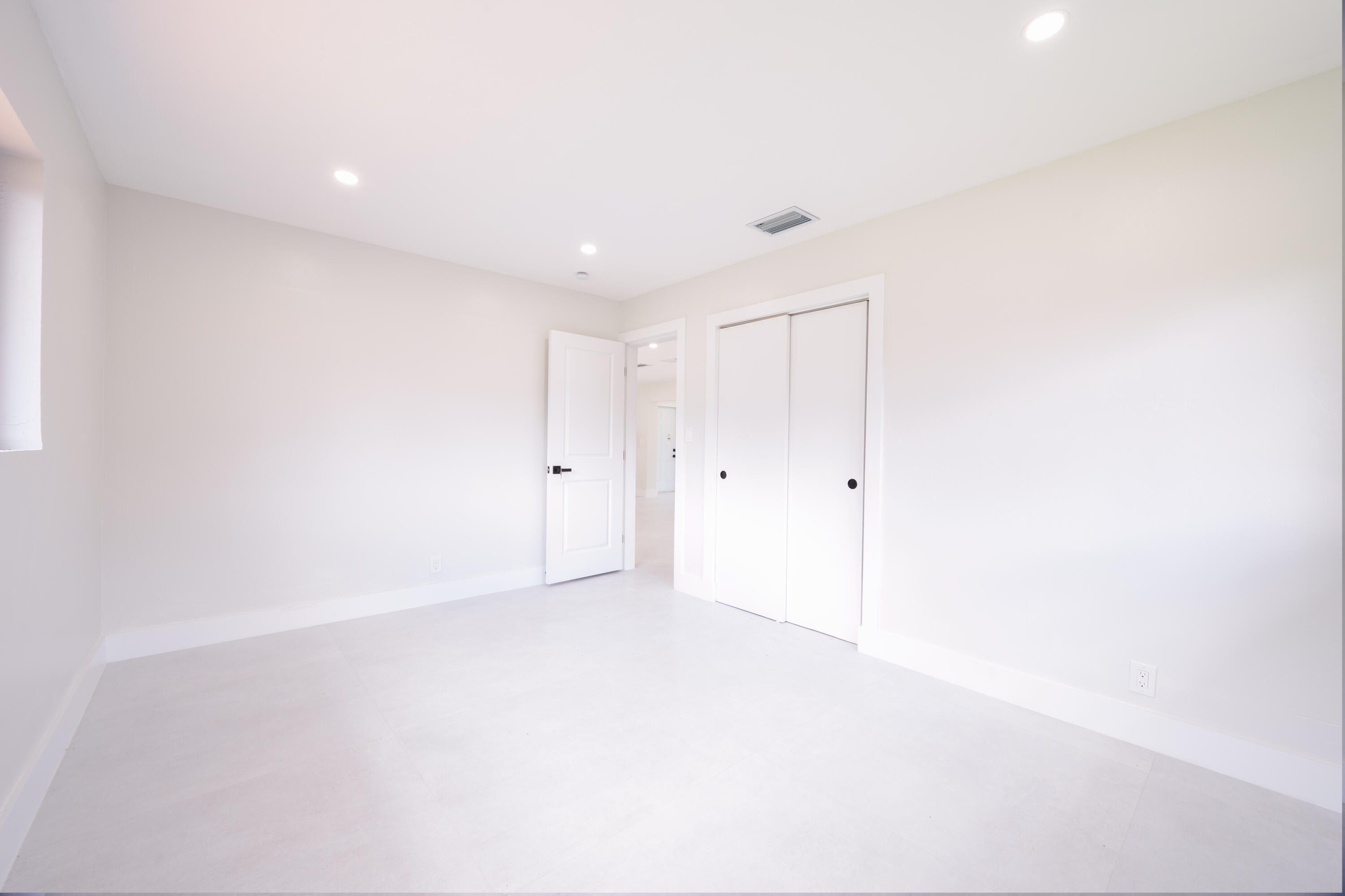 810 Wyoming Ave Fort Lauderdale, FL 33312