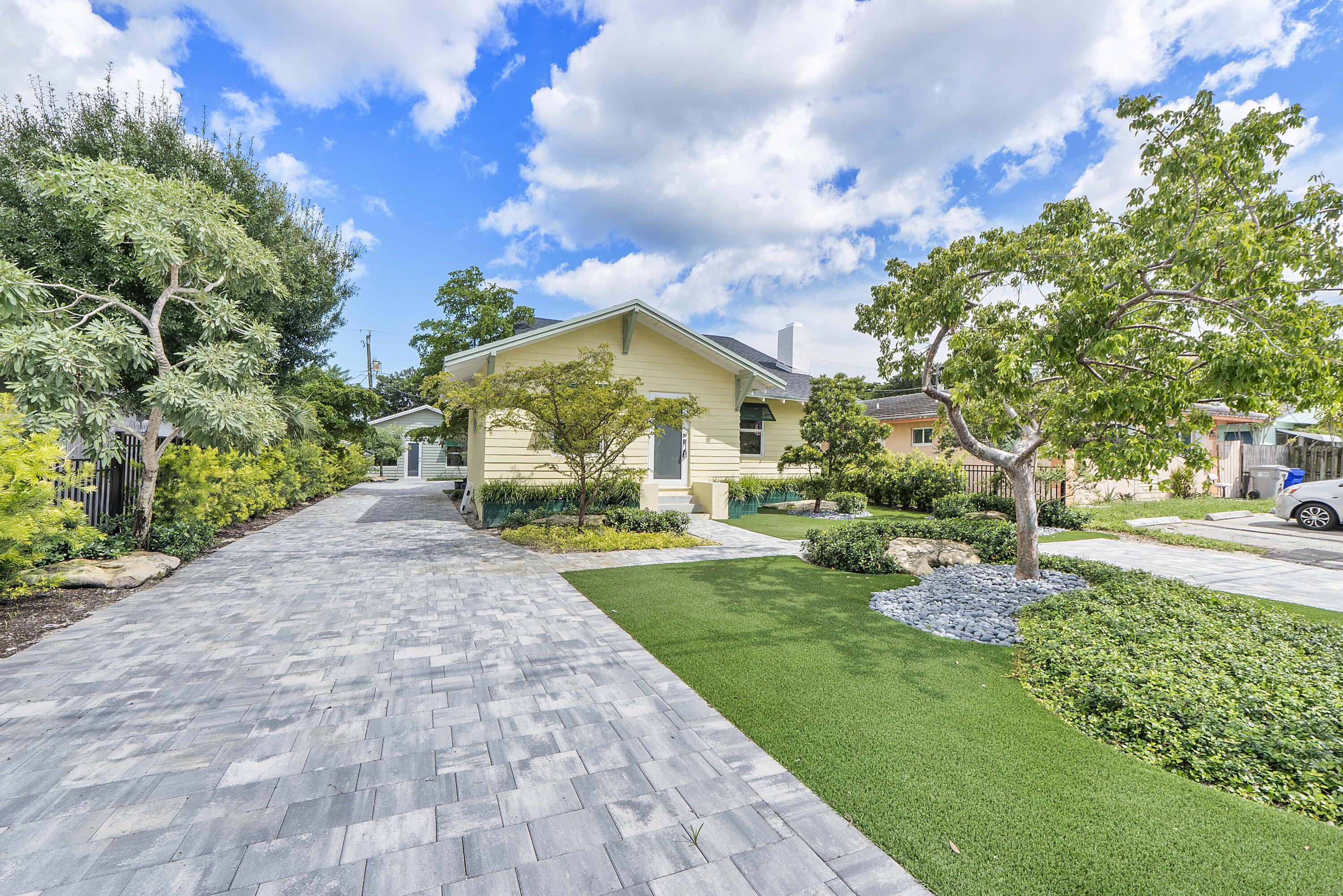 216 NE 23rd Ave