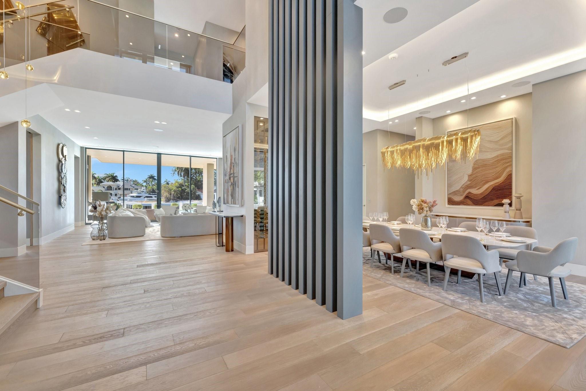 2560 Del Lago Dr Fort Lauderdale, FL 33316